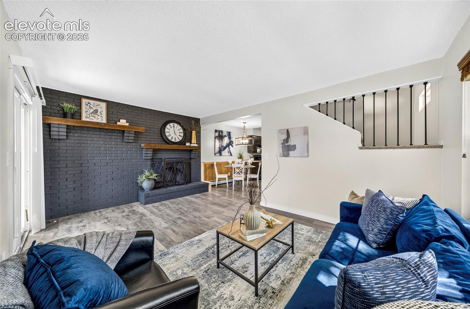 Listing photo 3 for 1103 Willow Bend Circle 4
