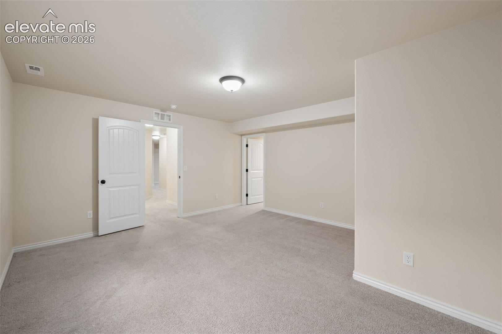 Listing photo 33 for 3446 Daydreamer Drive