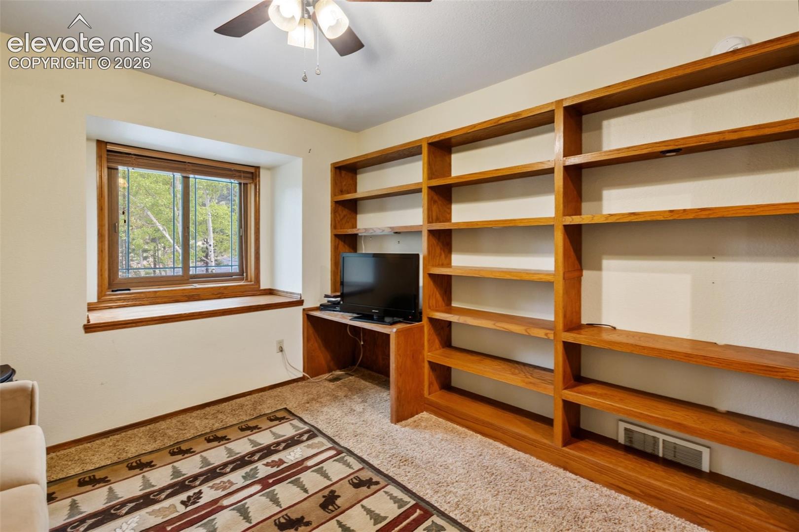 Listing photo 19 for 1231 Telemark Drive