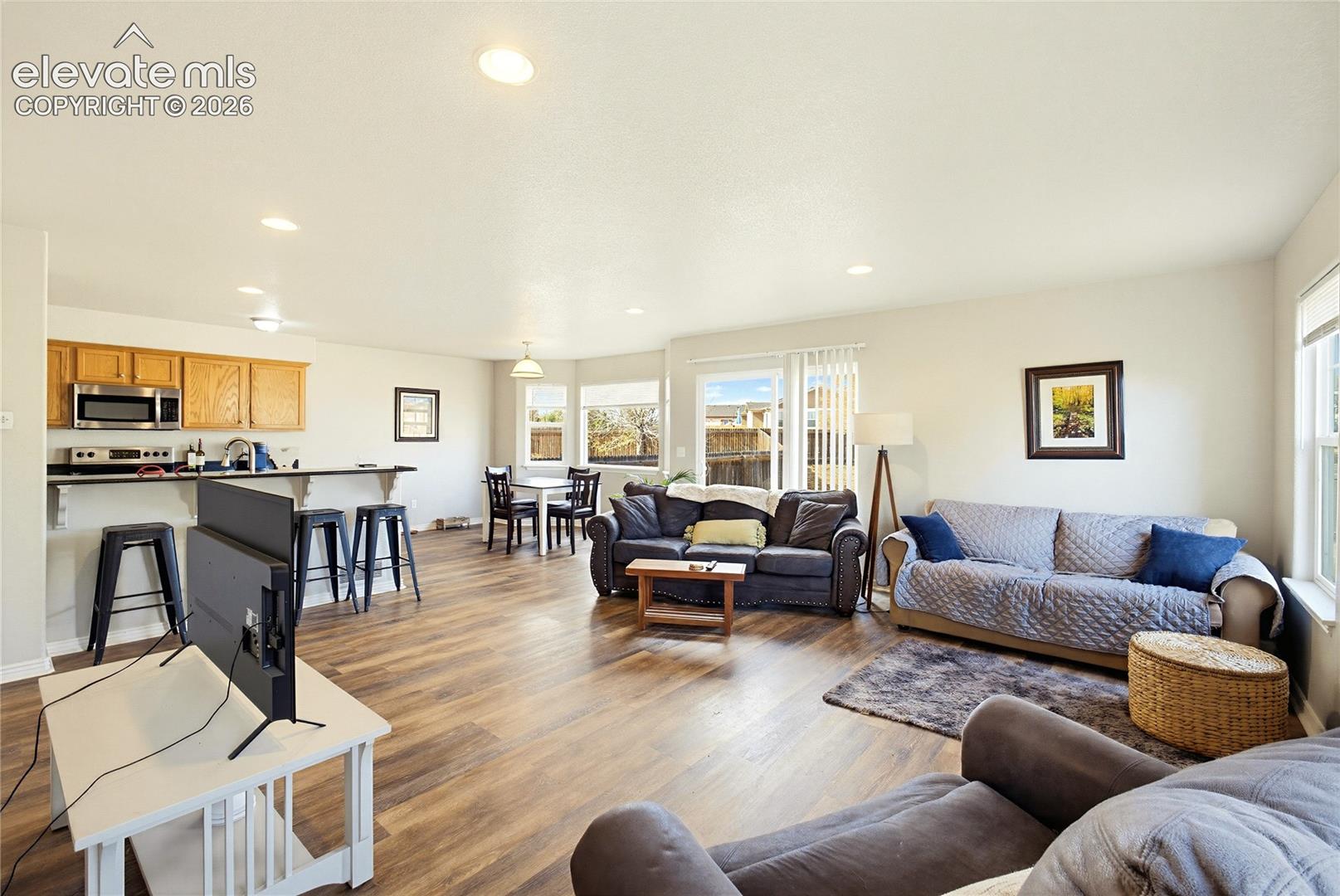 Listing photo 13 for 6644 Gelbvieh Road