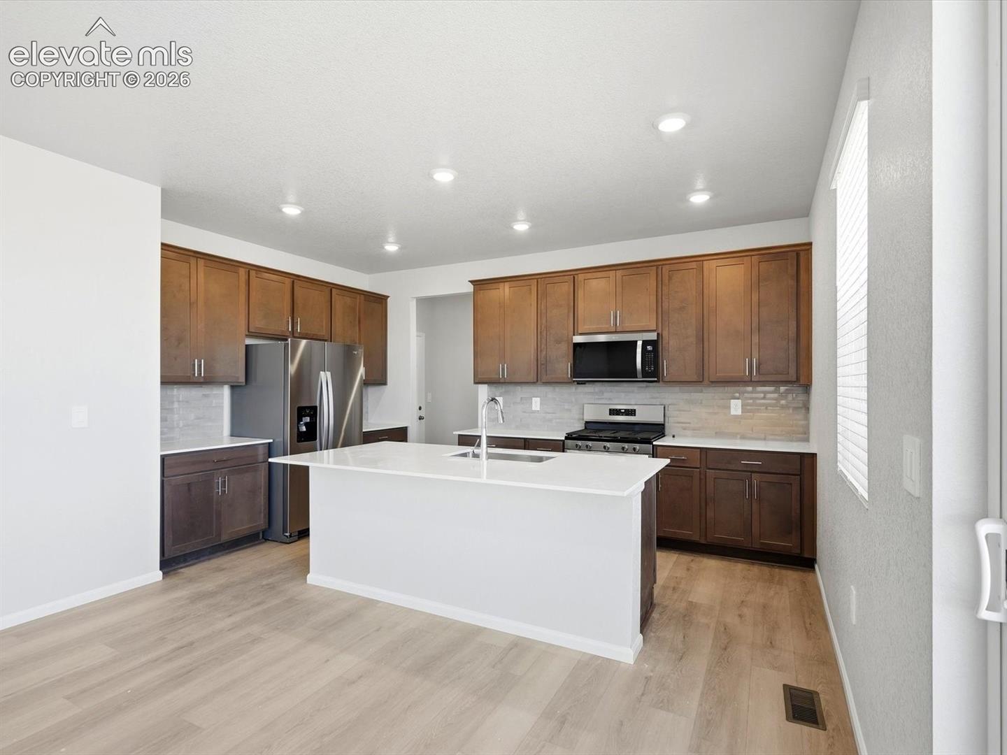Listing photo 7 for 10833 Rolling Ranch Drive