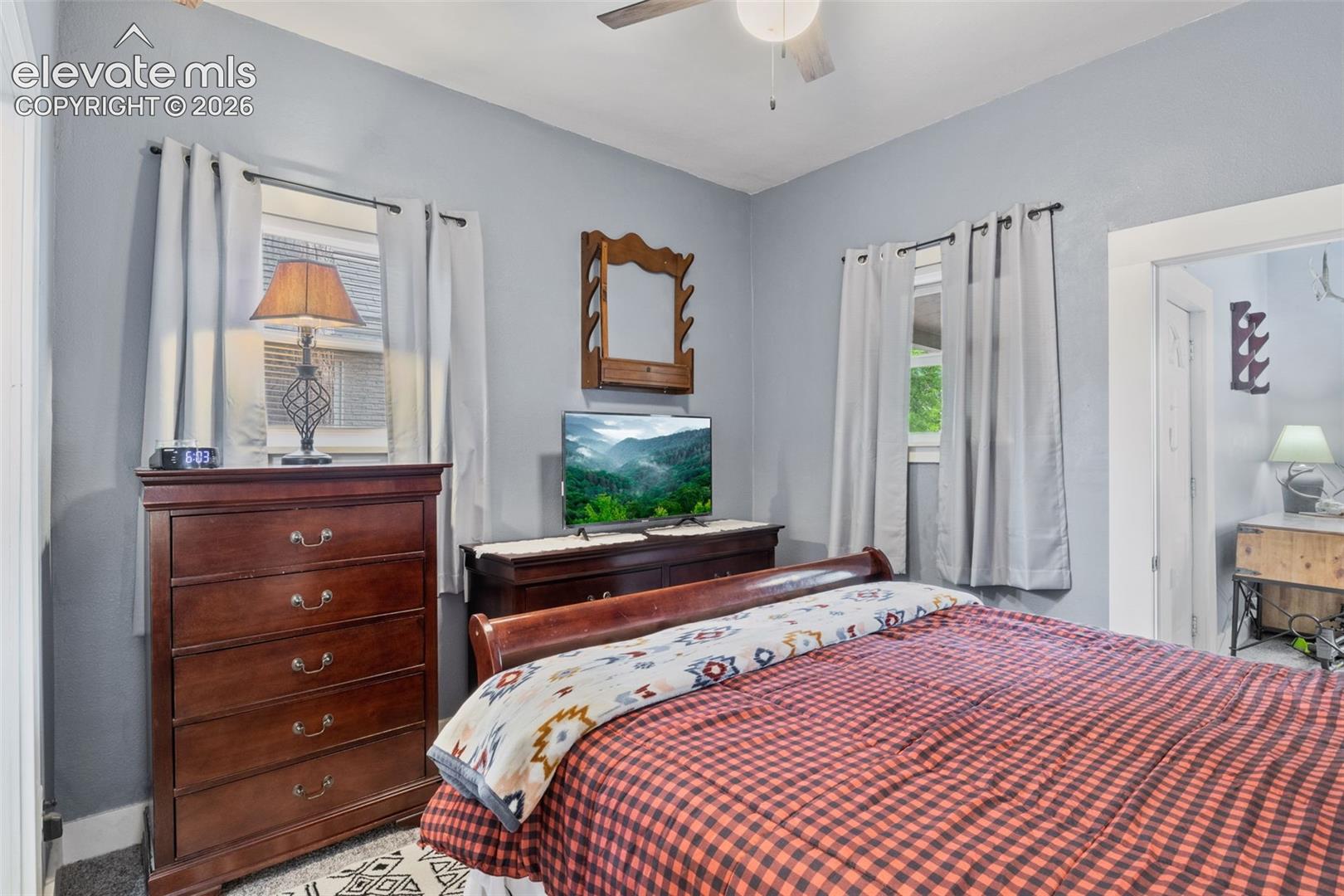 Listing photo 15 for 1418 Spruce Street