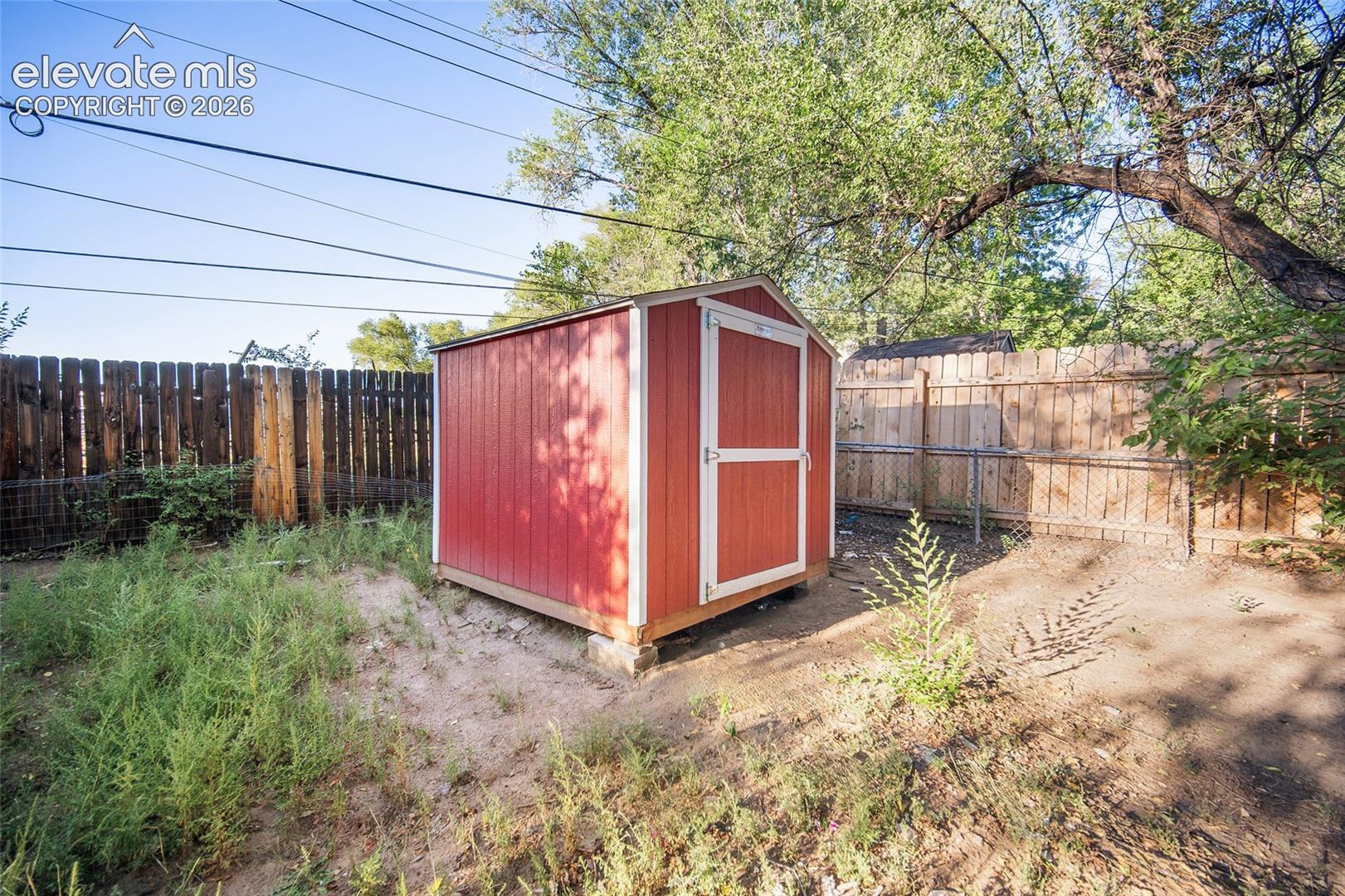 Listing photo 40 for 3928 E Pikes Peak Avenue