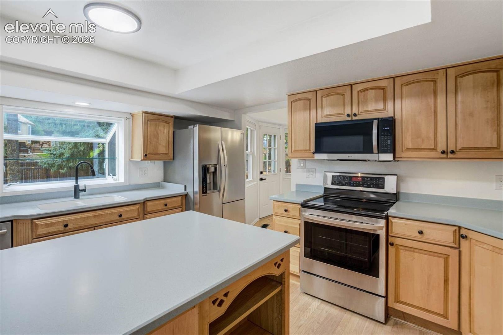 Listing photo 19 for 6510 White Falcon Court