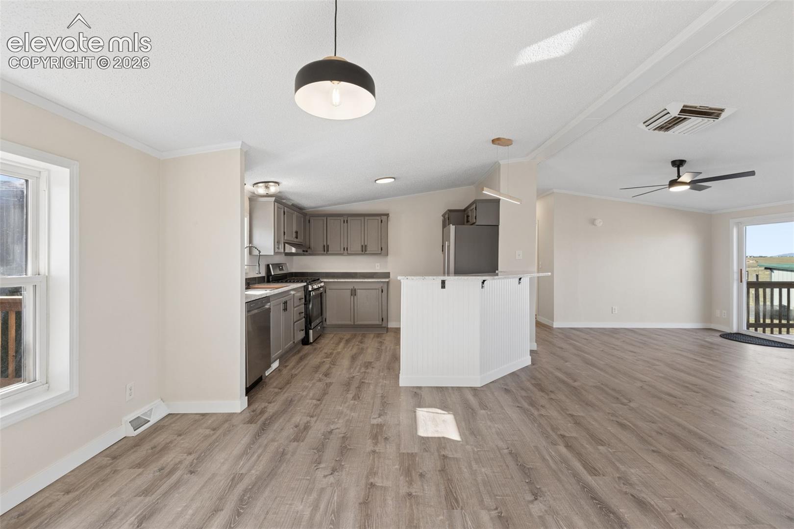 Listing photo 14 for 5510 Whipshaw Road