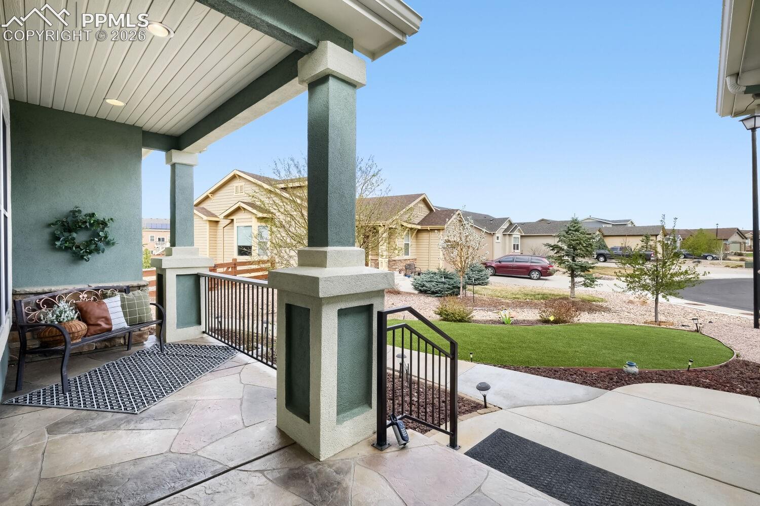 Listing photo 4 for 12555 Handles Peak Way