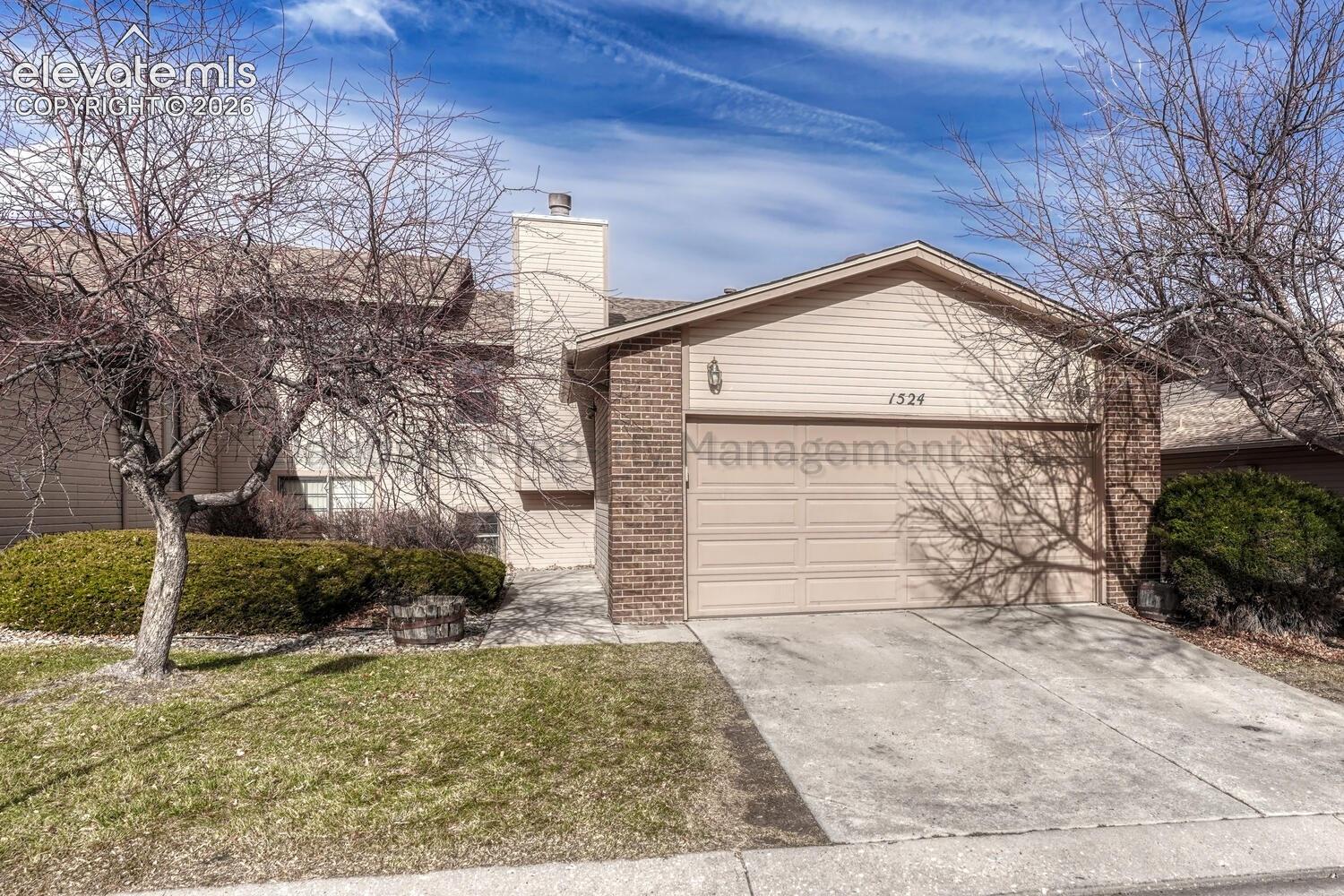 1524 Shane Circle