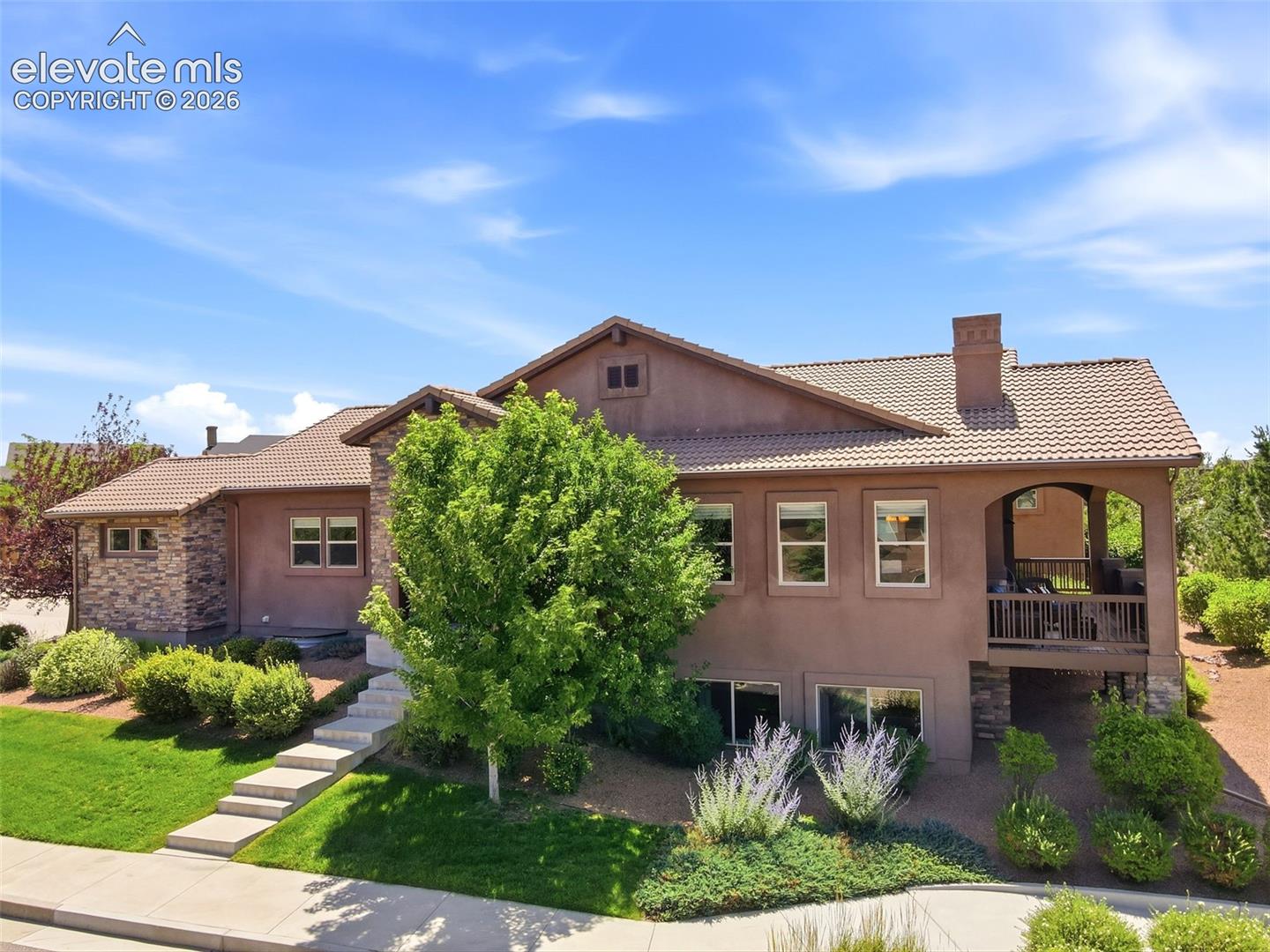 Listing photo 4 for 2415 Veneto Way