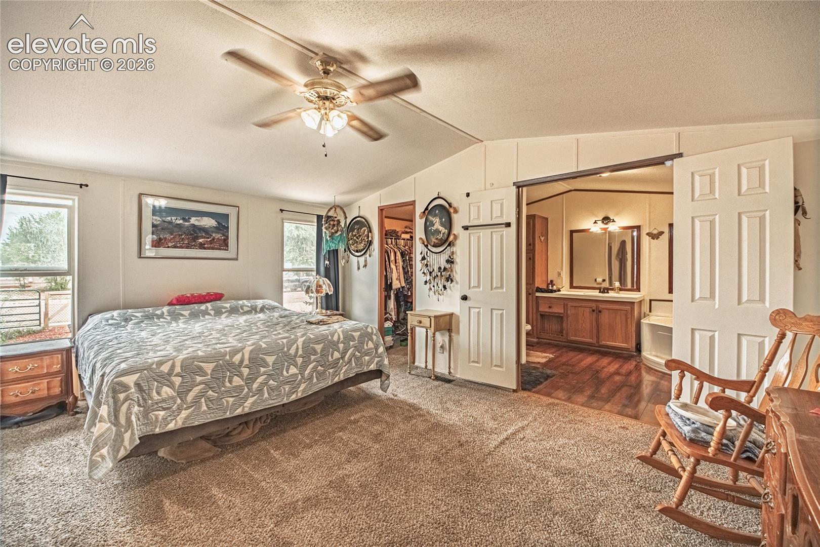 Listing photo 11 for 23735 Fleet Street