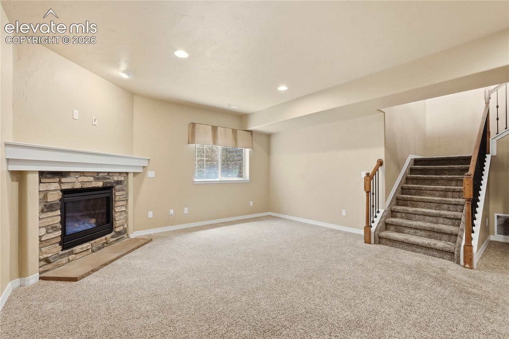 Listing photo 33 for 1908 Turnbull Drive