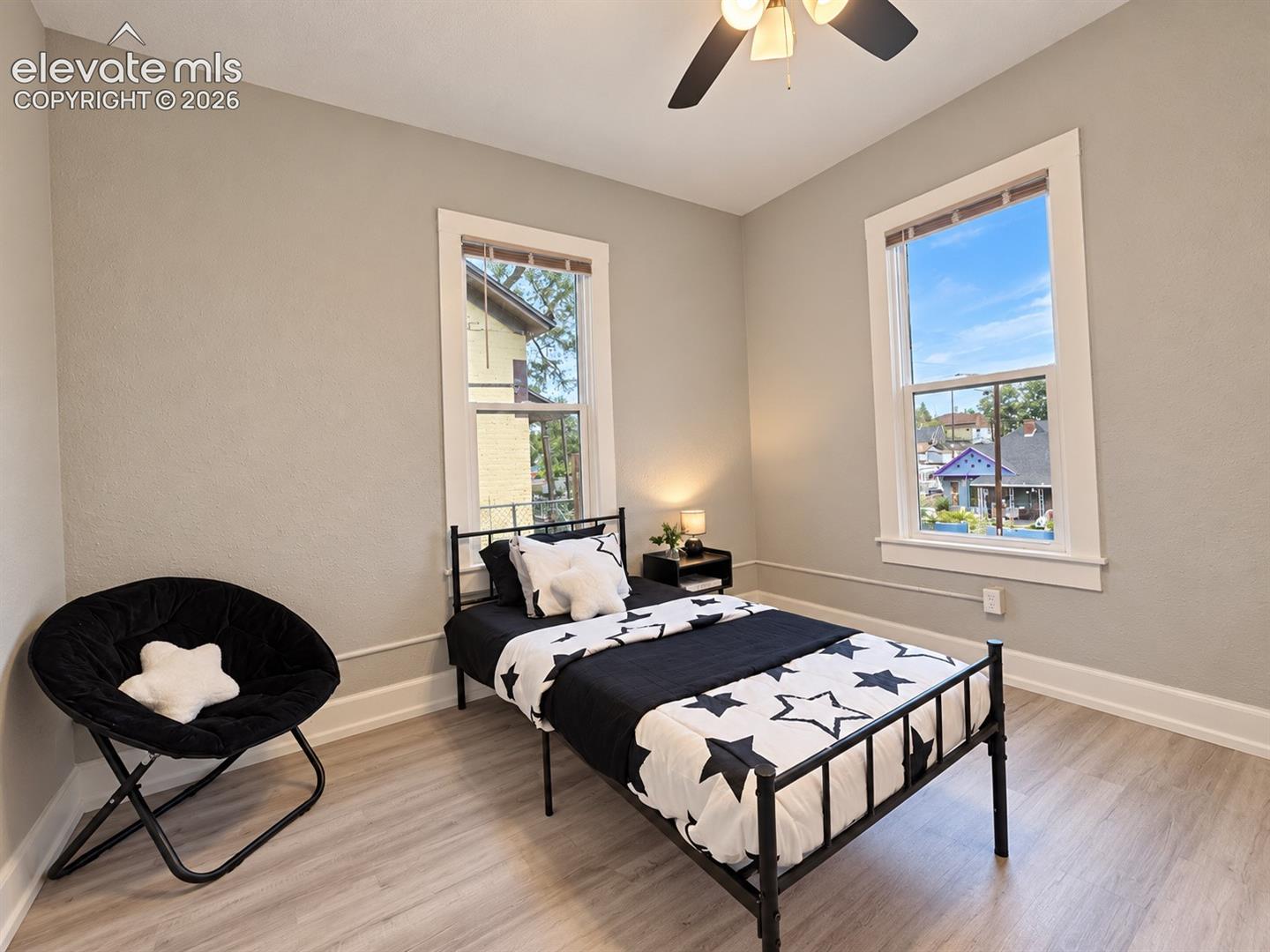 Listing photo 16 for 316 E 2nd Street