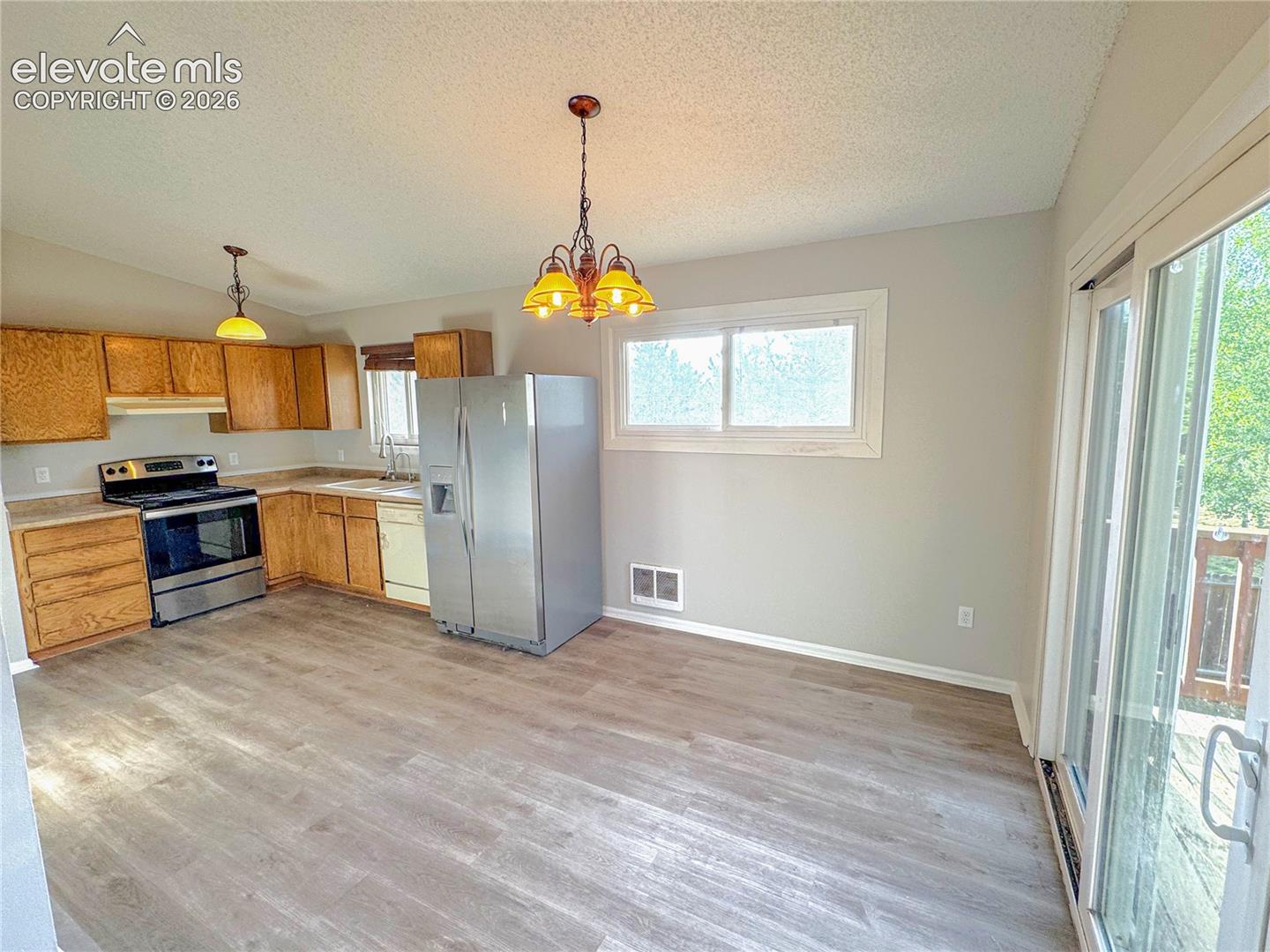 1056 Sundance Circle, photo 12