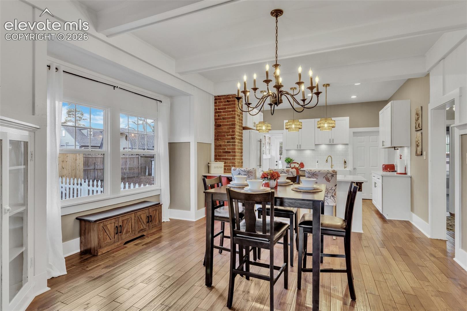 Listing photo 9 for 7801 Valley View Street