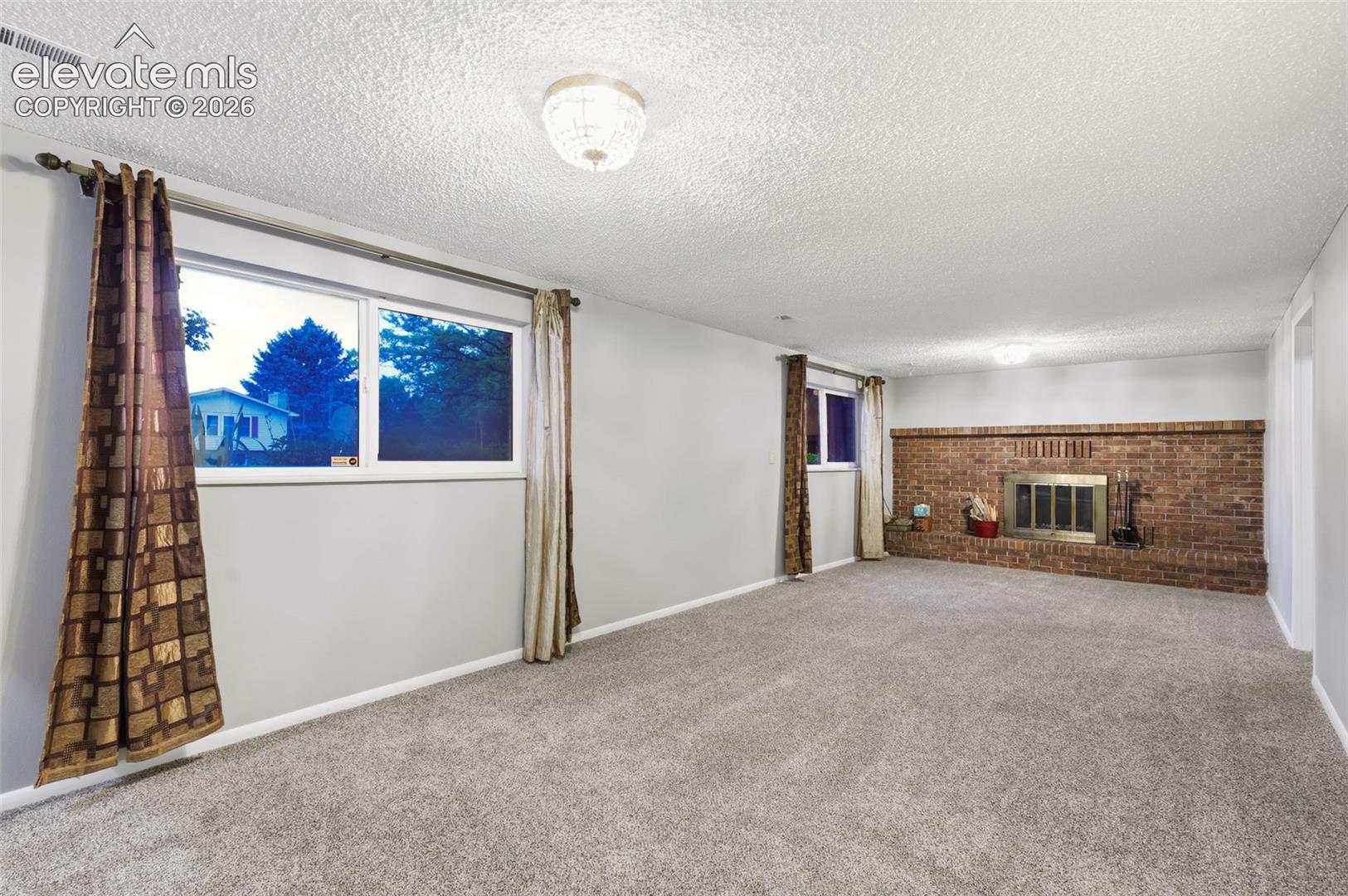 Listing photo 16 for 6973 Roaring Spring Avenue