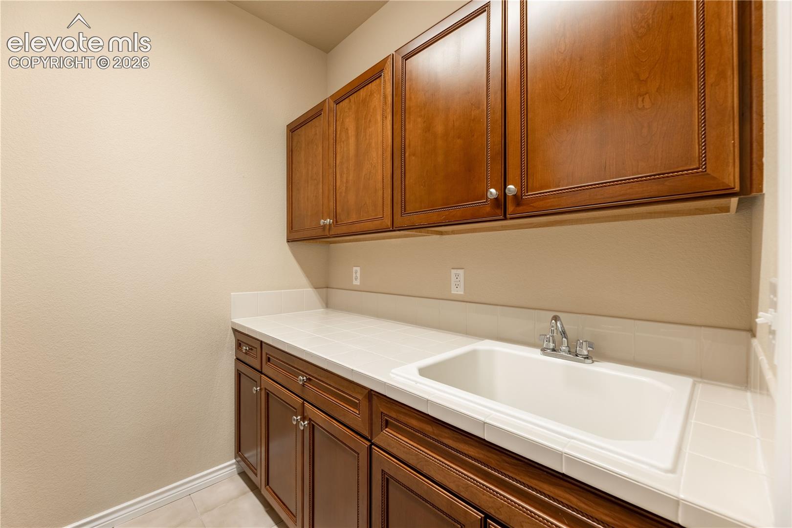 Listing photo 19 for 5011 Vermillion Court