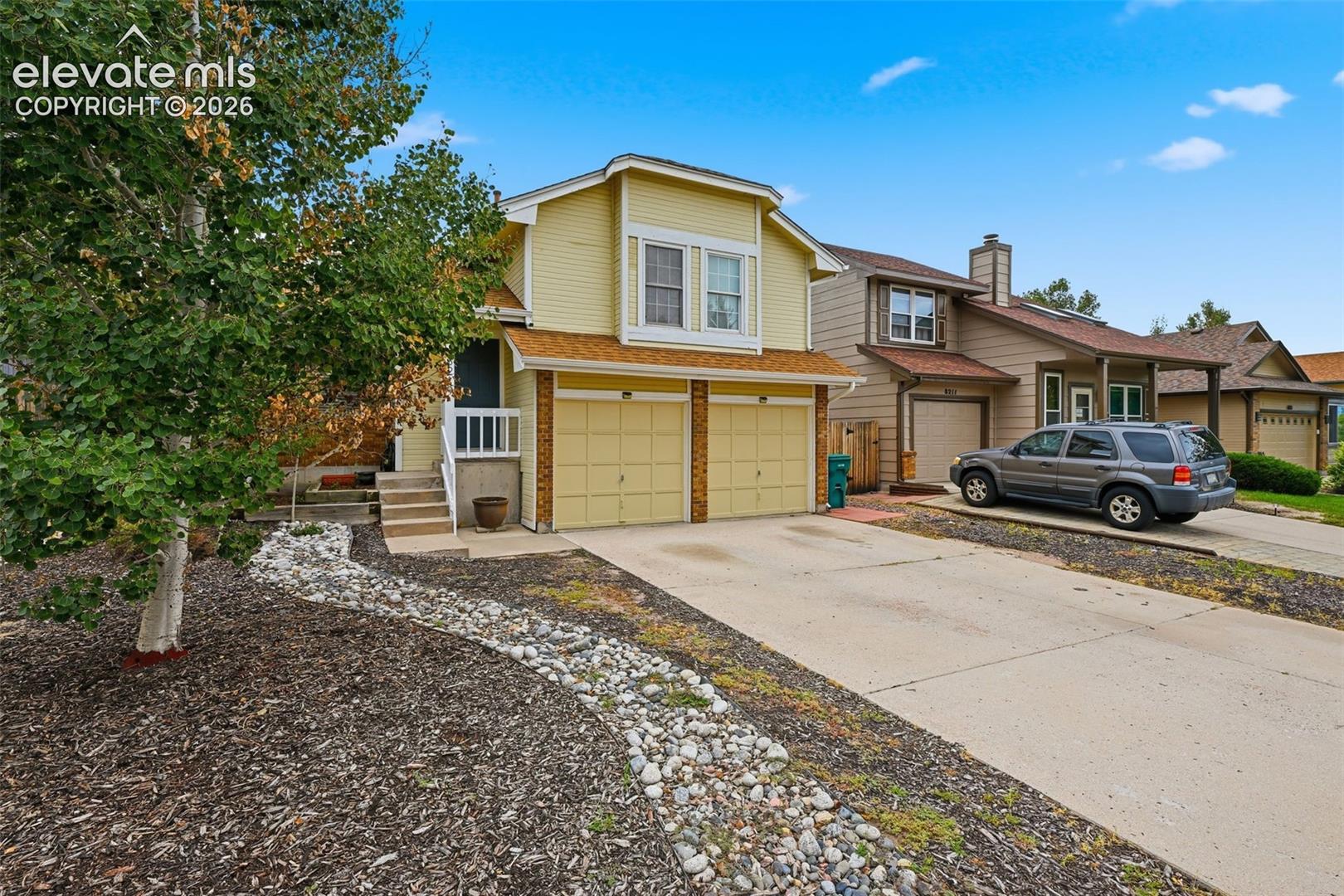 Listing photo 4 for 8219 Steadman Drive