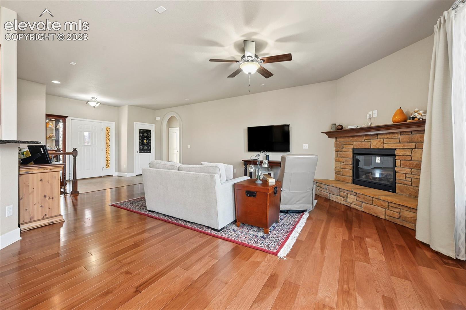 Listing photo 9 for 10484 Mile Post Loop