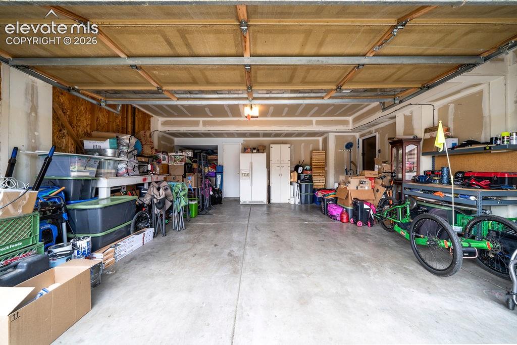 Listing photo 45 for 818 Hayloft Lane