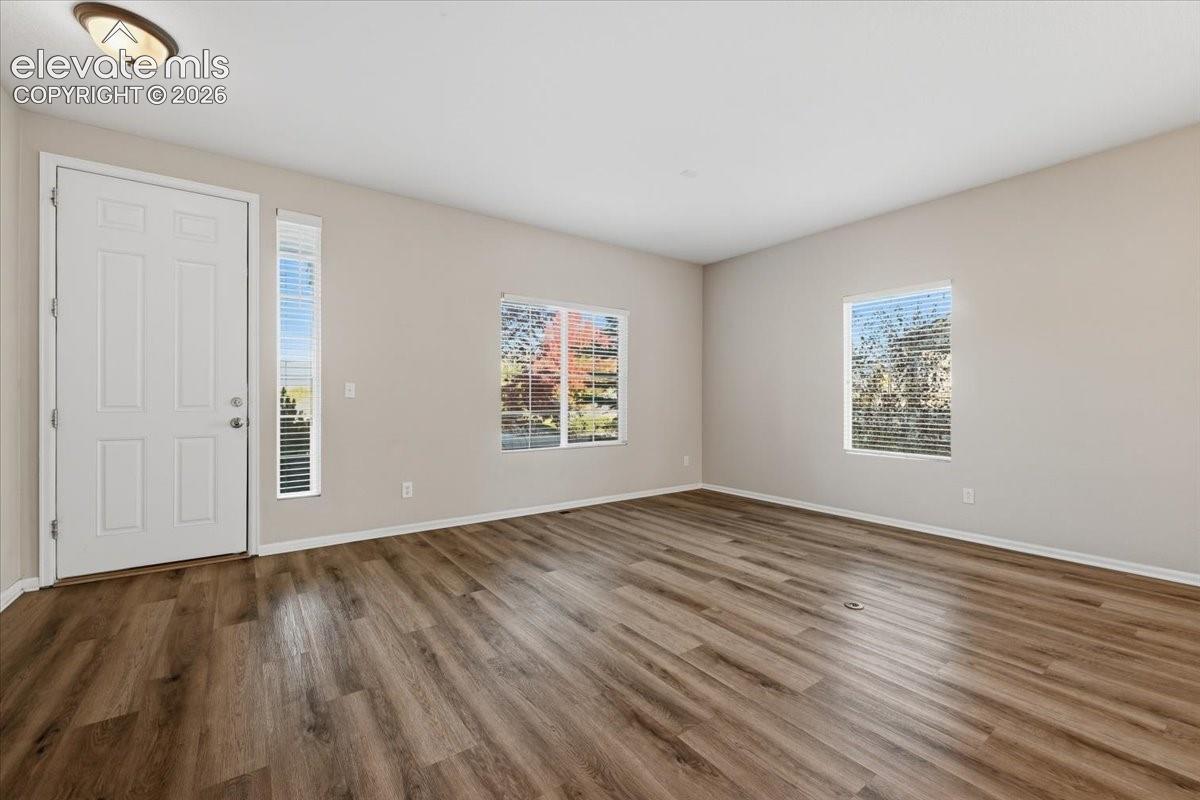 Listing photo 10 for 15777 James Gate Place