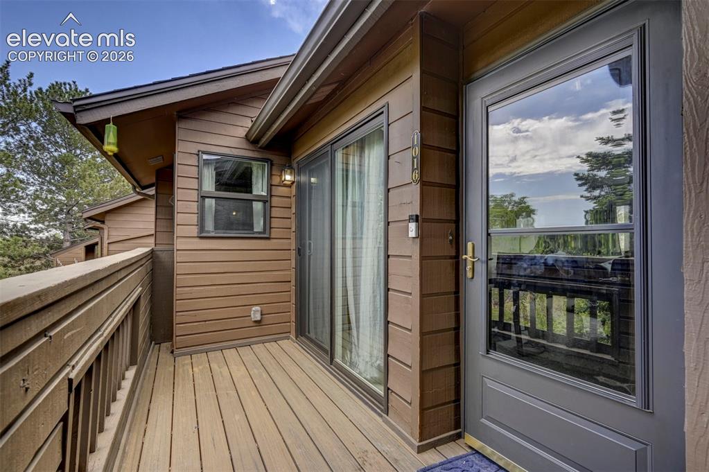 1016 Moorings Drive, photo 2