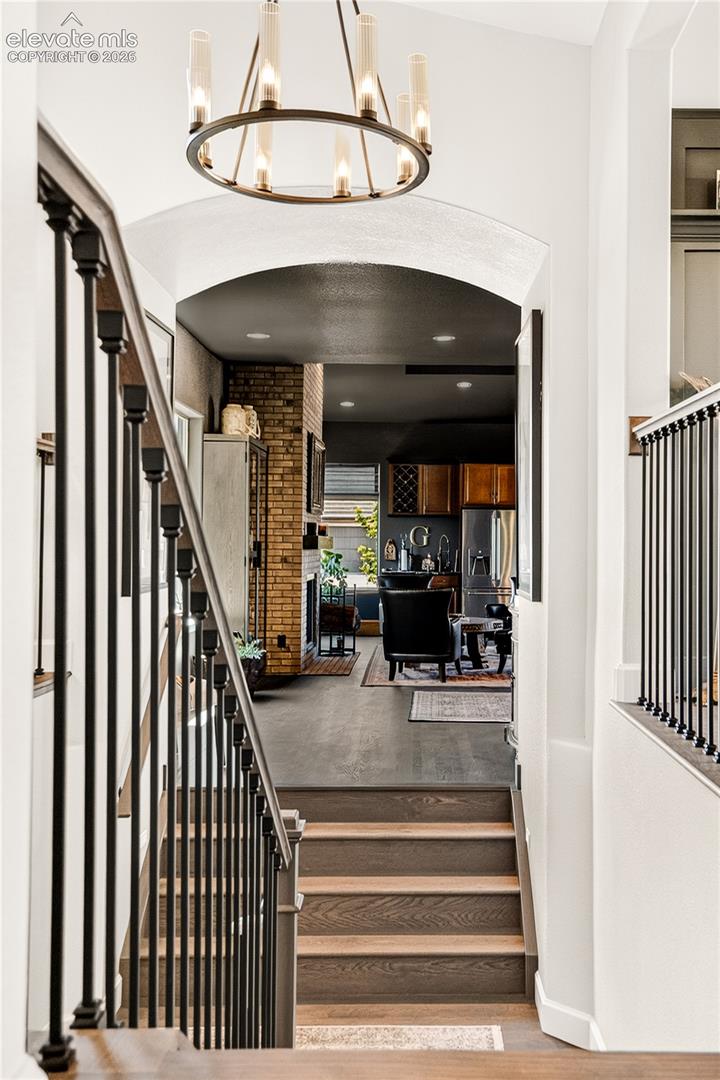 Listing photo 11 for 2313 Rainbows End Point