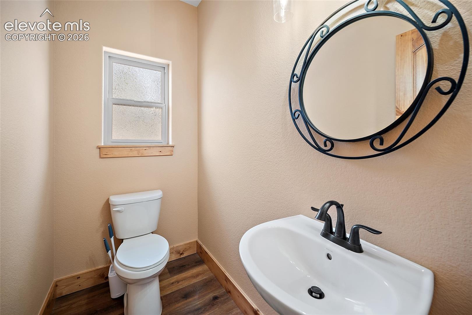 Listing photo 16 for 367 Cottonwood Lake Drive
