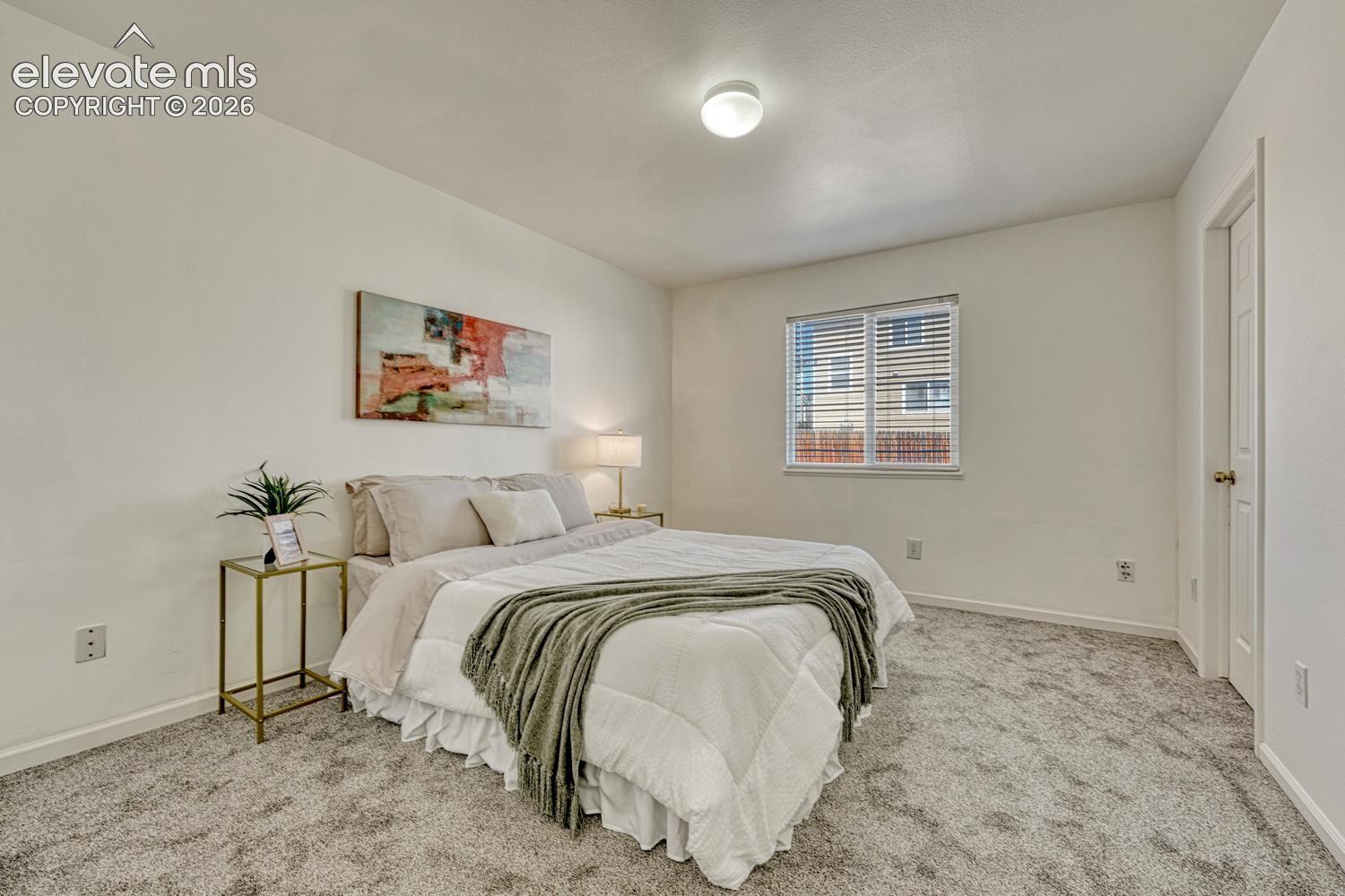 Listing photo 7 for 1120 Lords Hill Drive