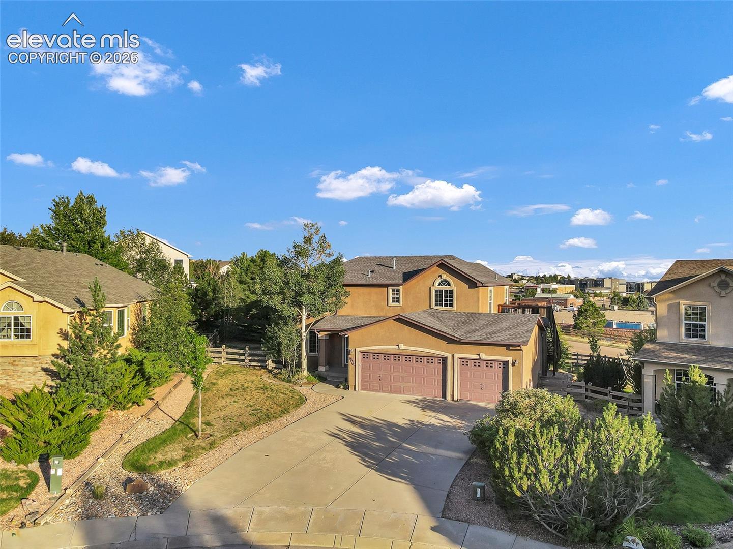 Listing photo 40 for 831 Merrimack River Way