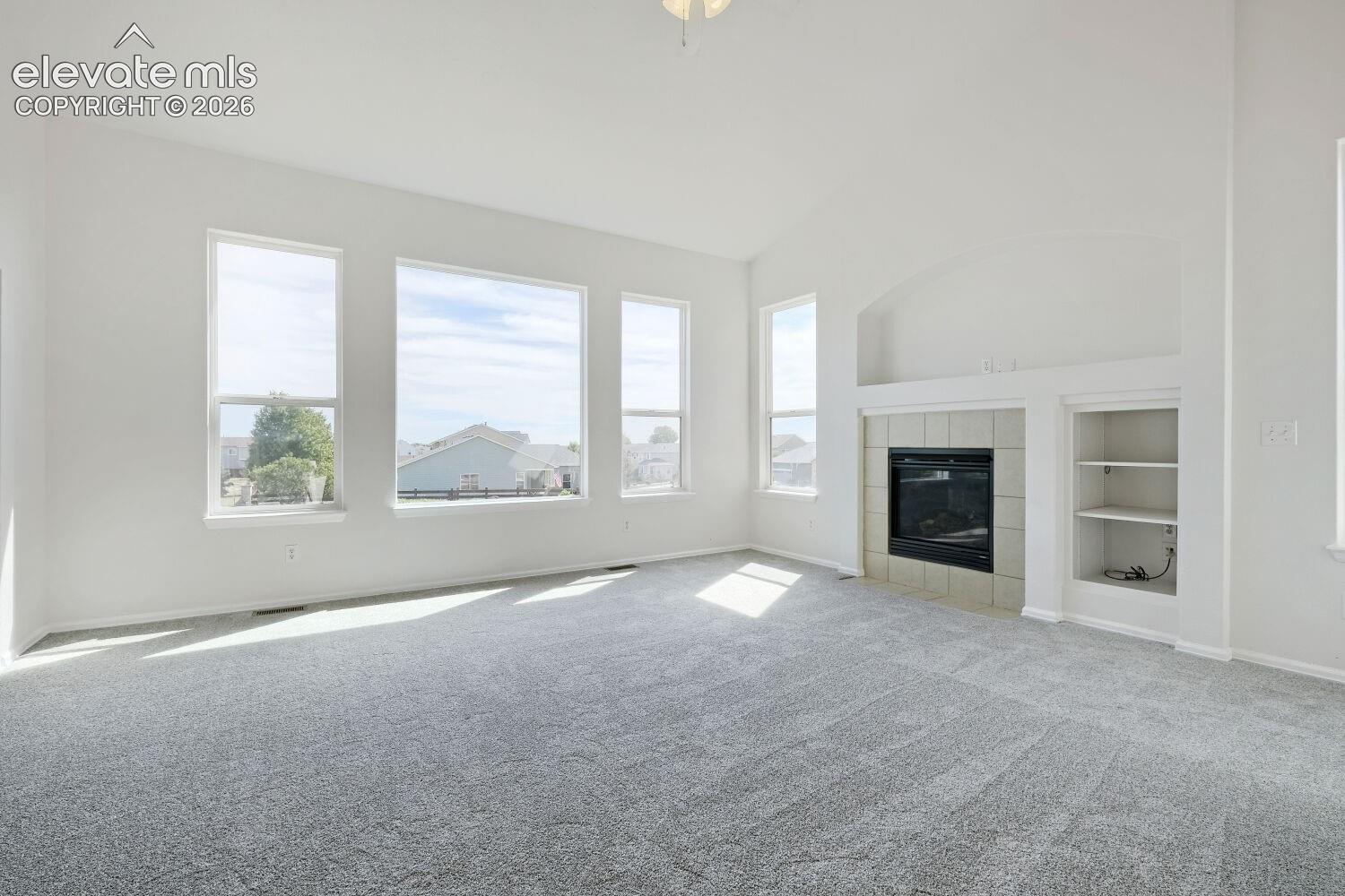 Listing photo 8 for 10025 everglades Drive