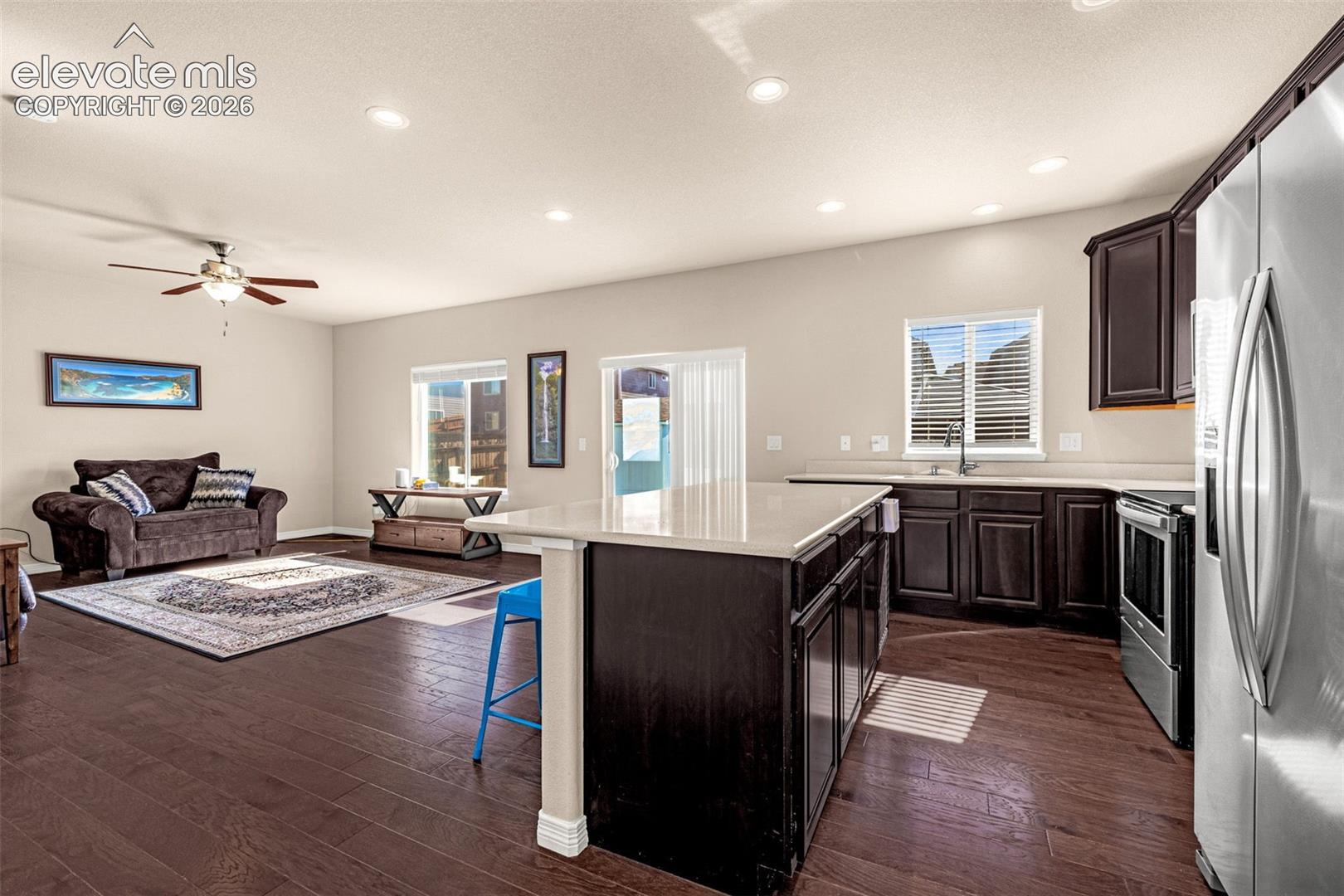 Listing photo 13 for 6607 Lamine Drive