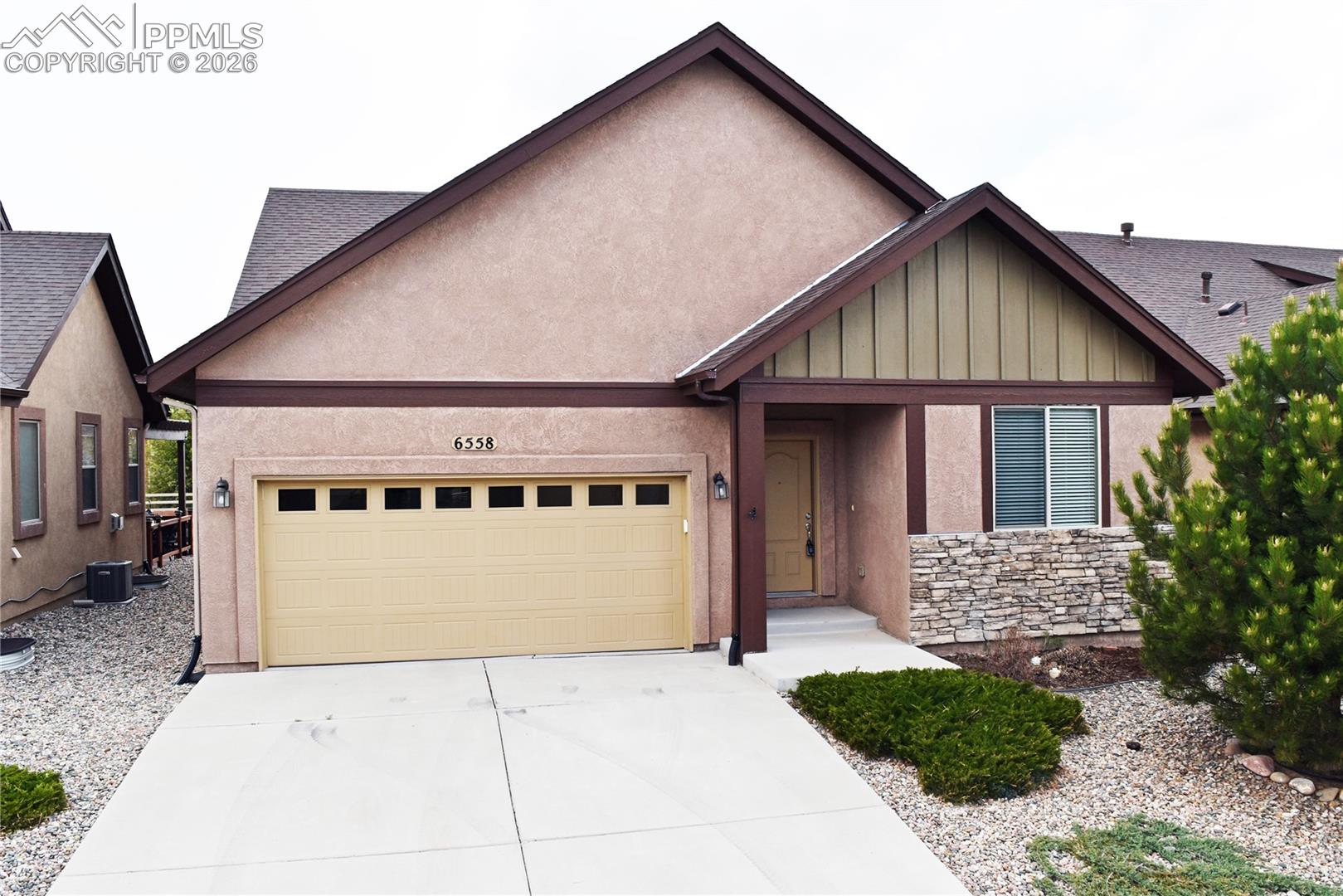 6558 Petaluma Point