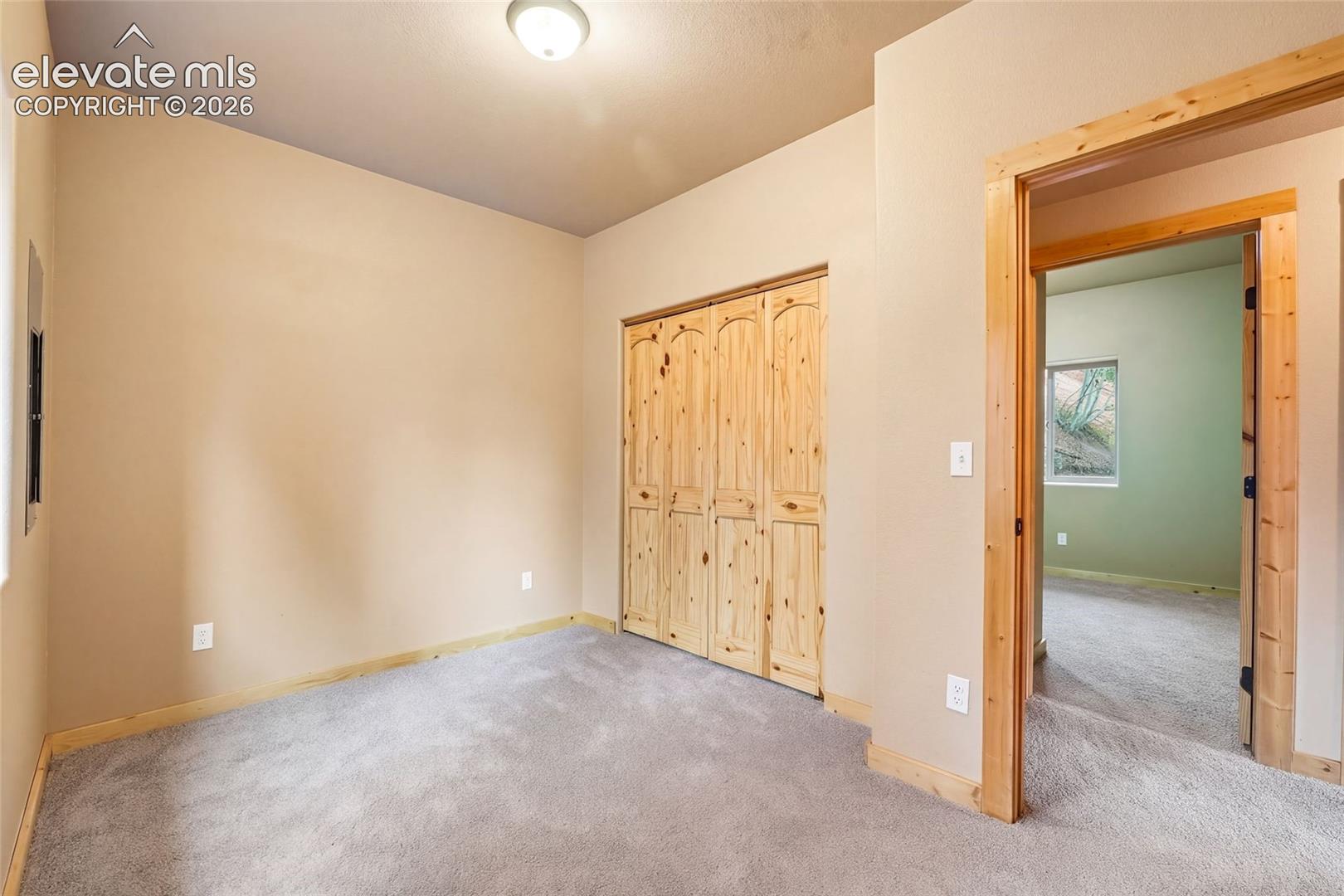 Listing photo 17 for 1920 Pikes Peak Drive