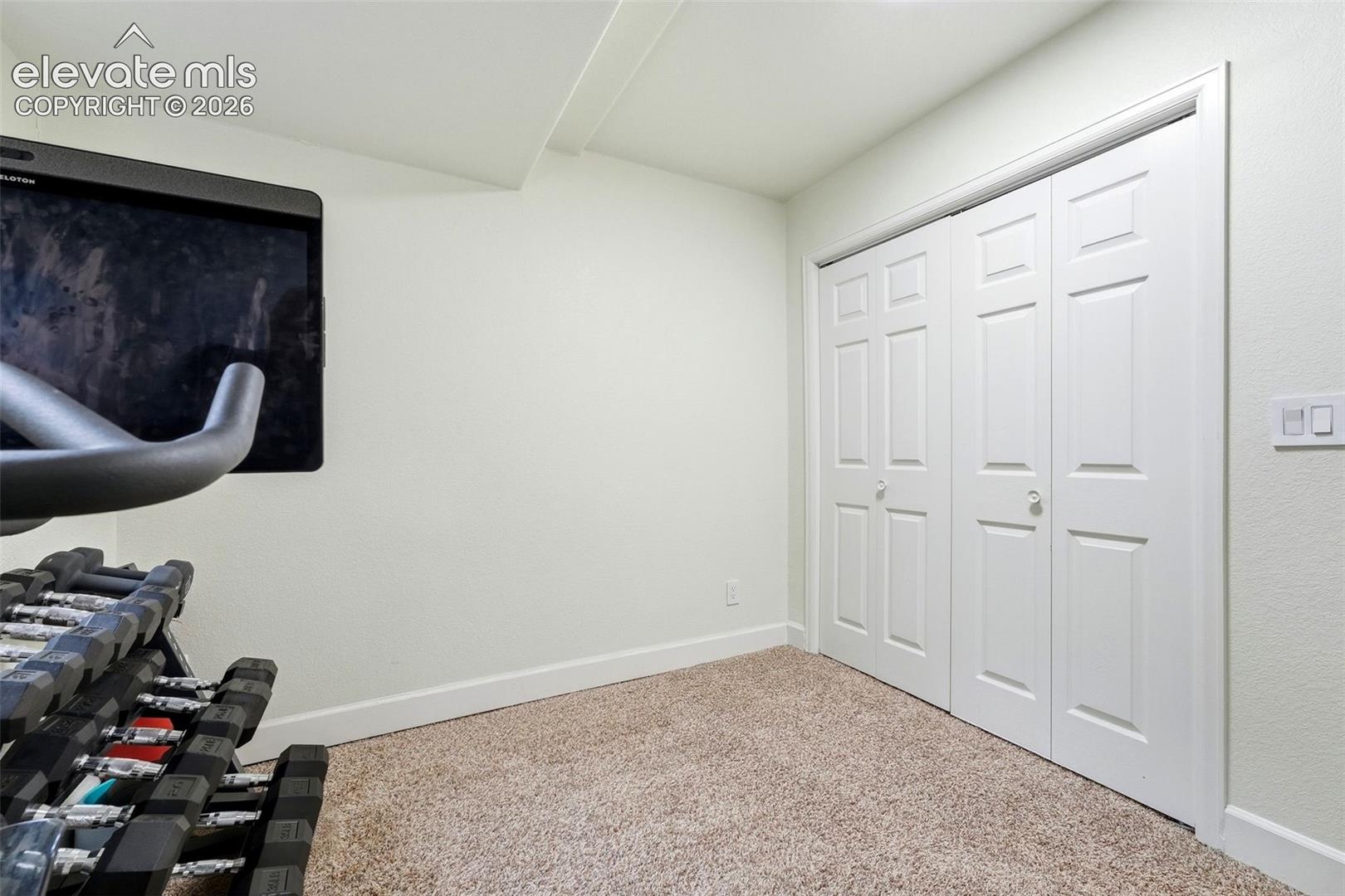 Listing photo 7 for 345 Cheshire Court