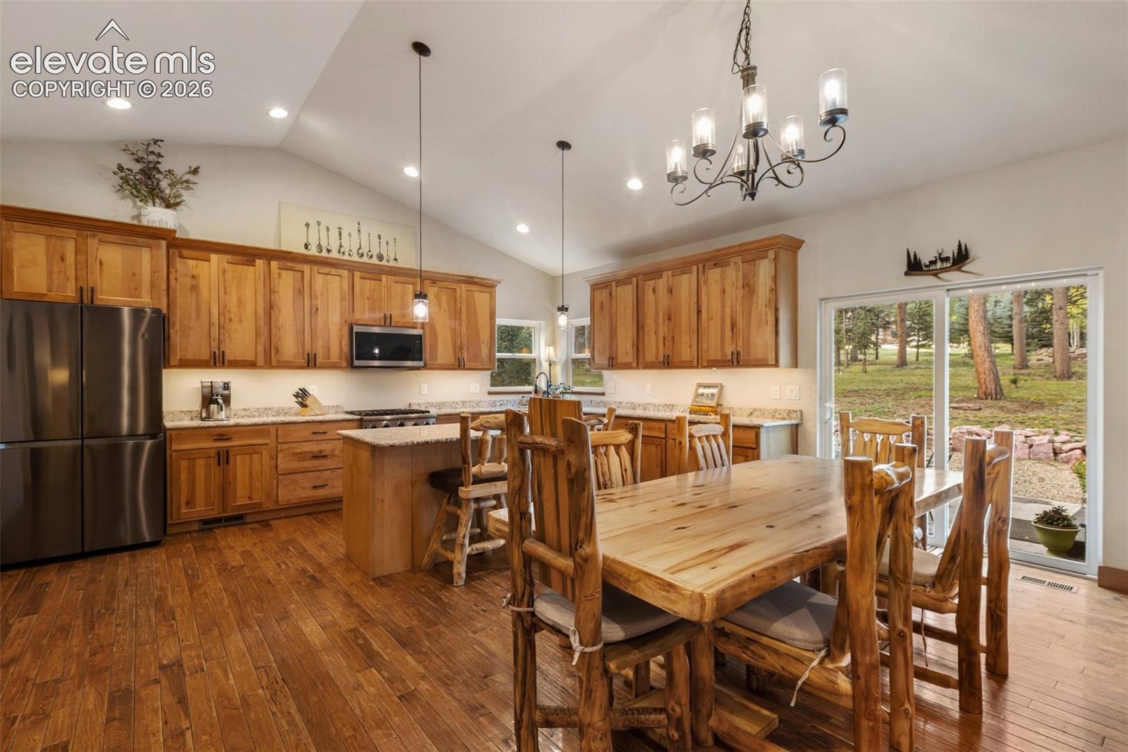 Listing photo 17 for 180 Wildrose Court