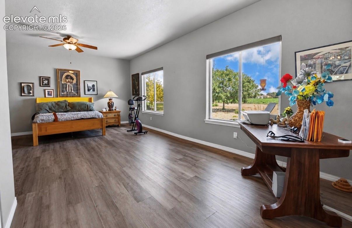 Listing photo 18 for 1615 28th Lane