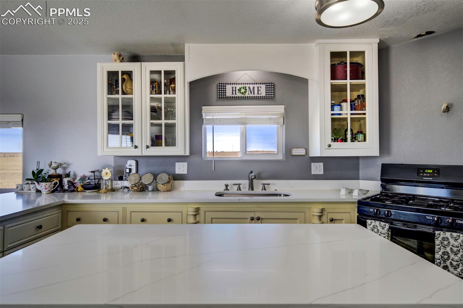 Listing photo 18 for 24225 Myers Road