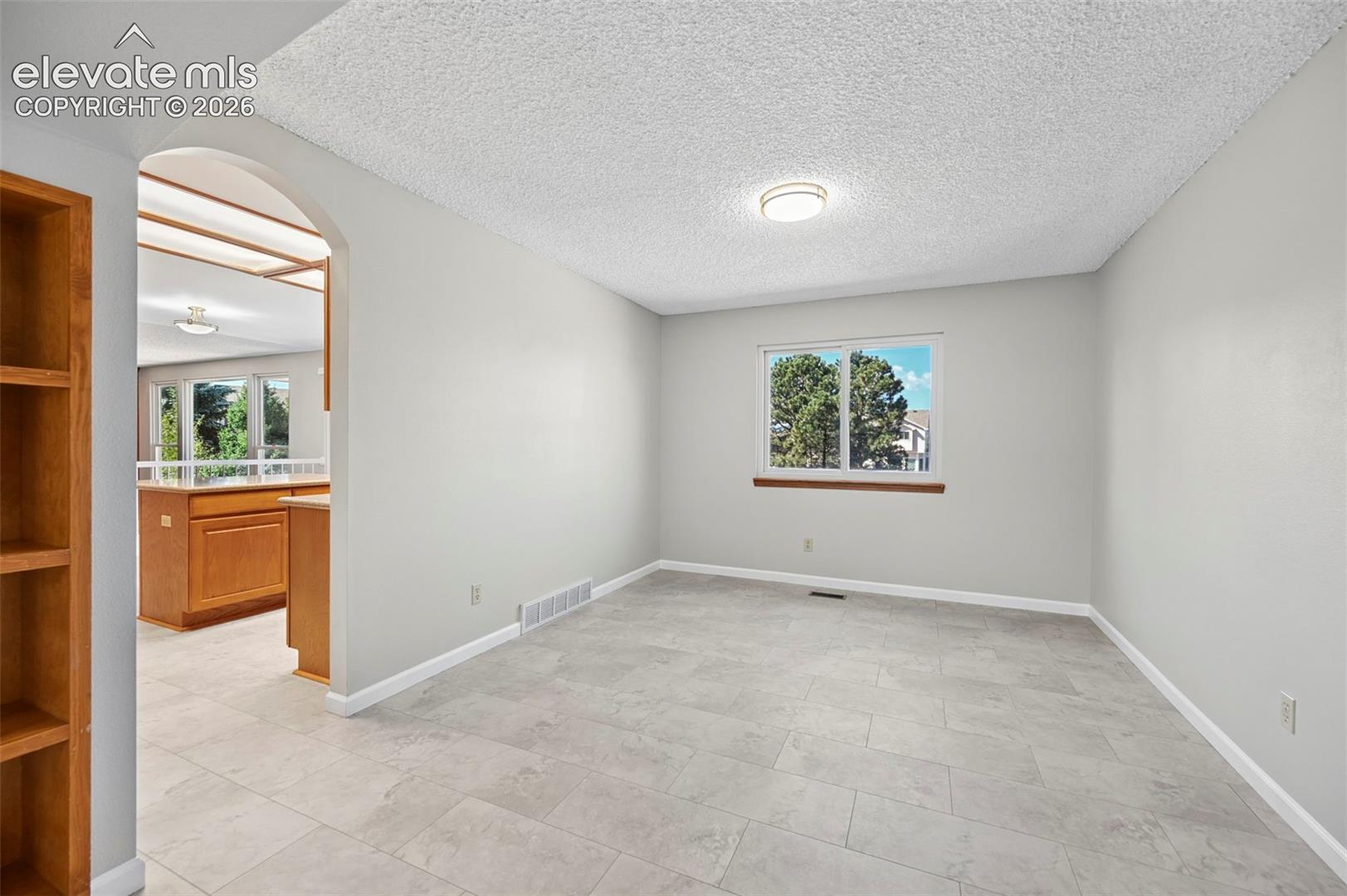 8630 Candleflower Circle, photo 9