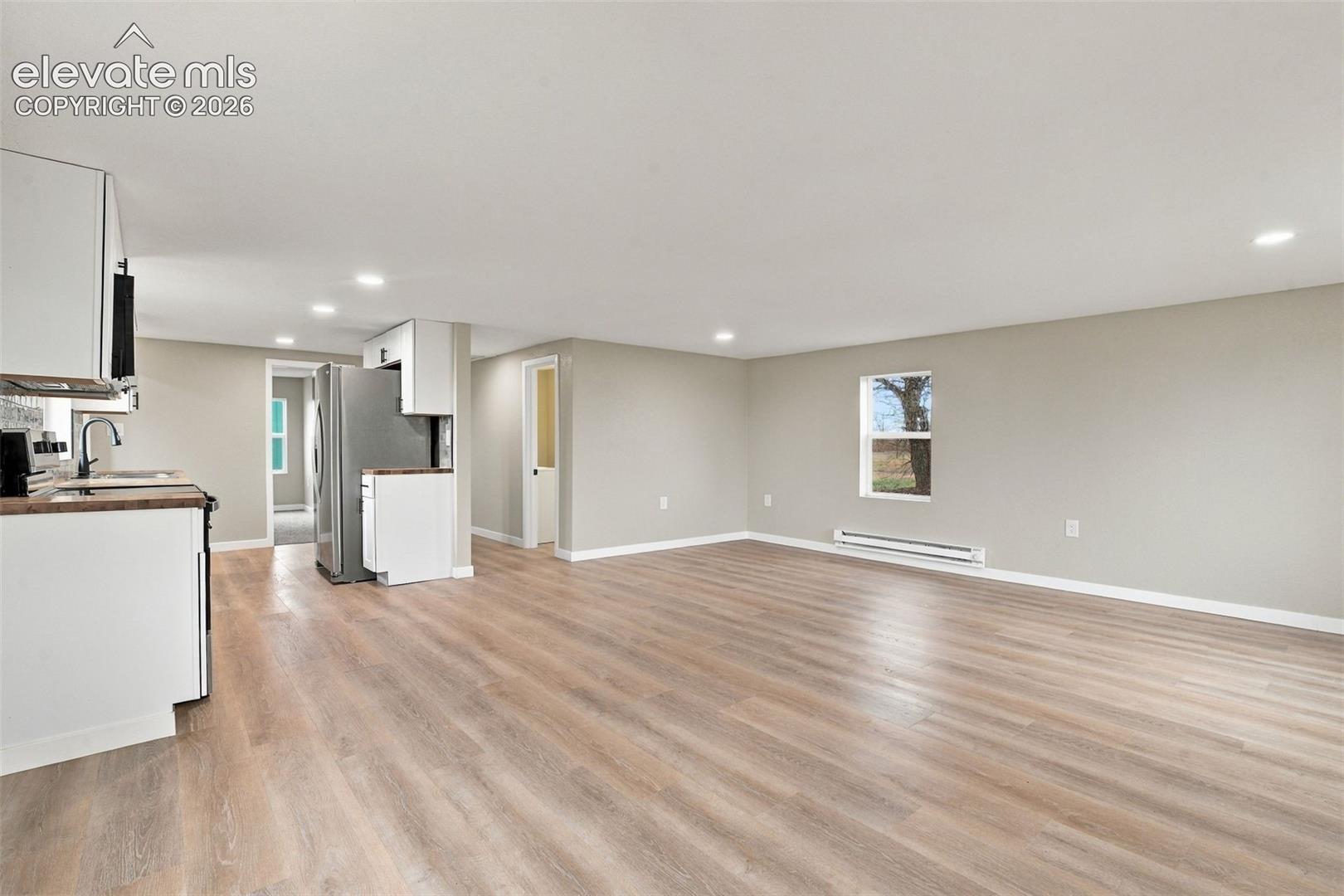 Listing photo 6 for 10672 Boone Road