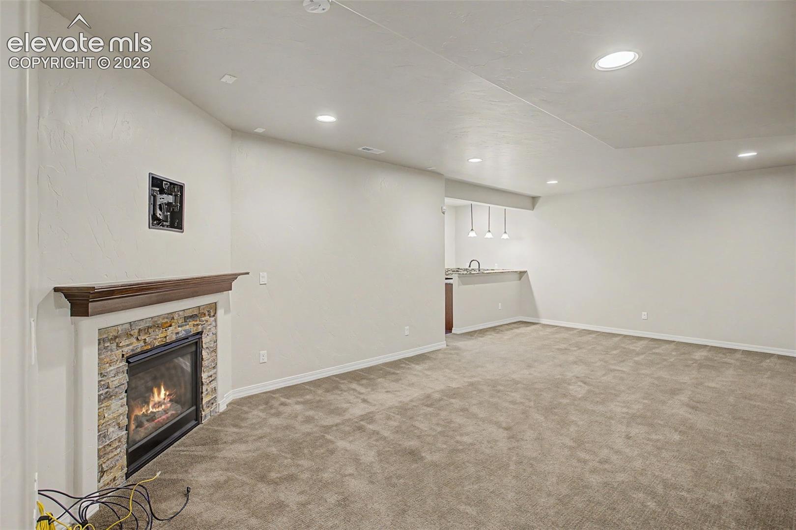 Listing photo 28 for 1906 Villa Creek Circle