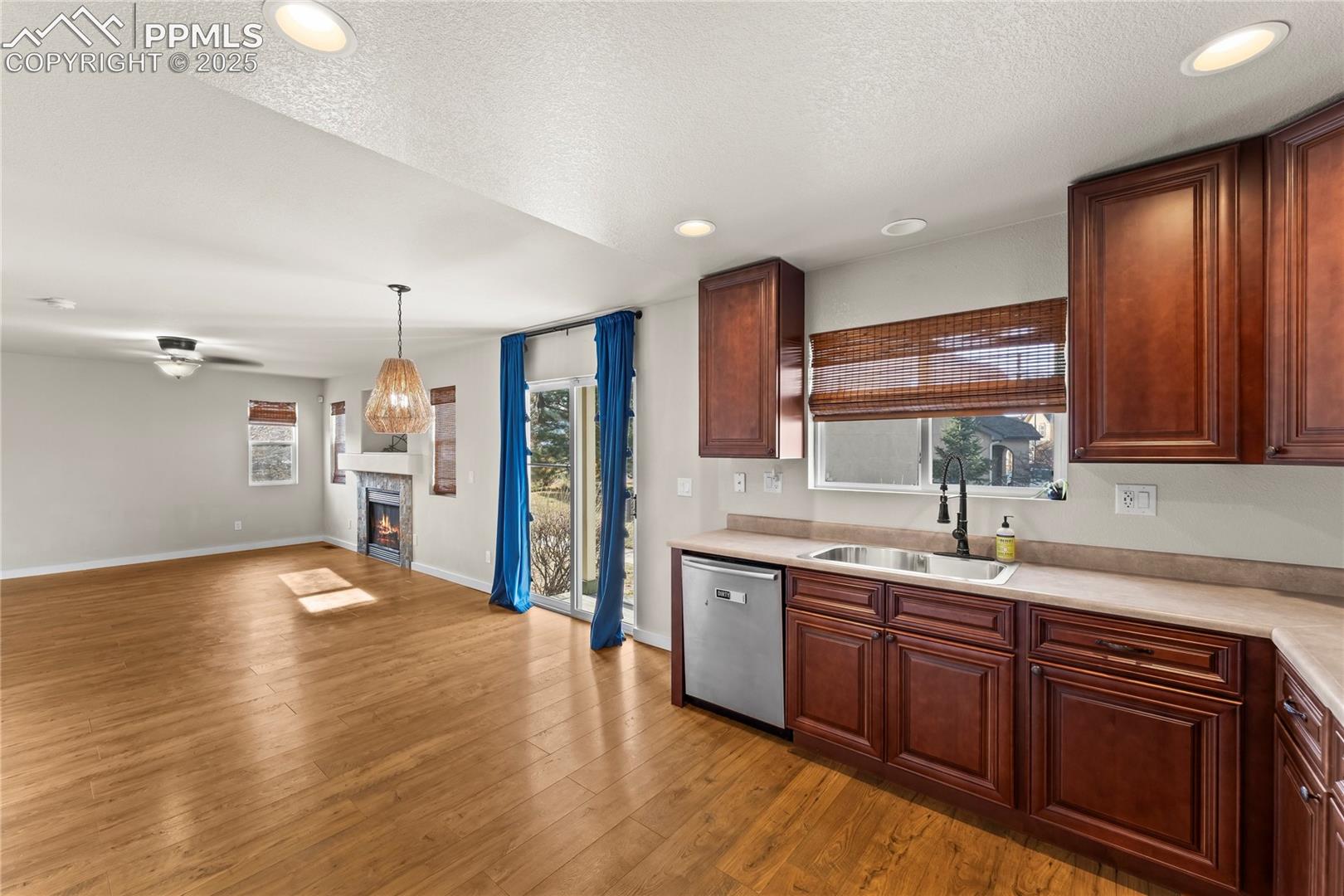 Listing photo 10 for 11508 Black Maple Lane