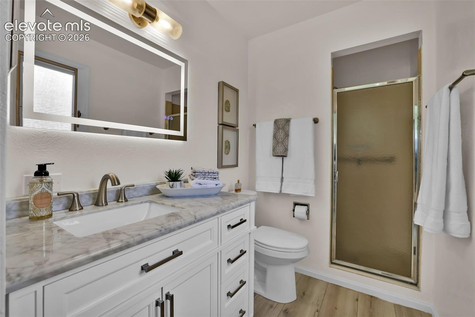 Listing photo 15 for 223 Crystal Hills Boulevard