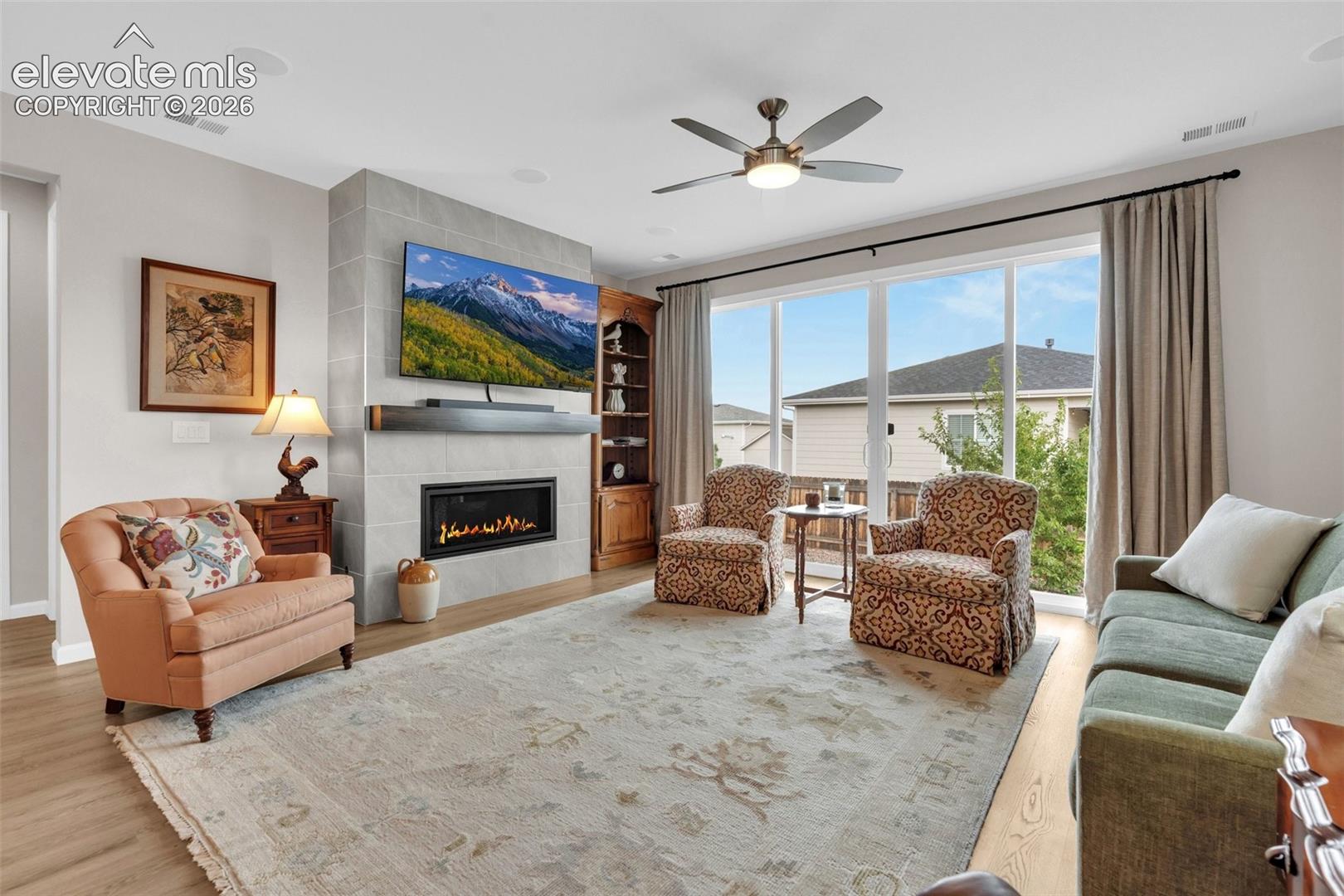 Listing photo 8 for 1592 Maggie Mae Lane