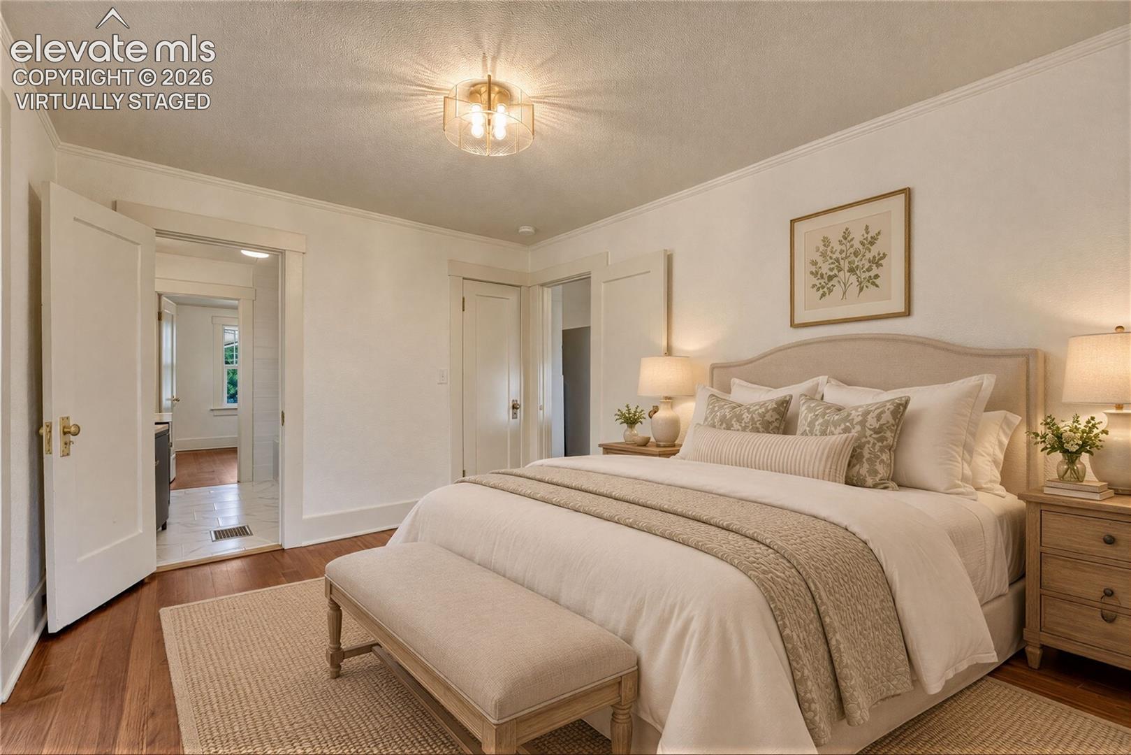 Listing photo 21 for 209 E Washington Street