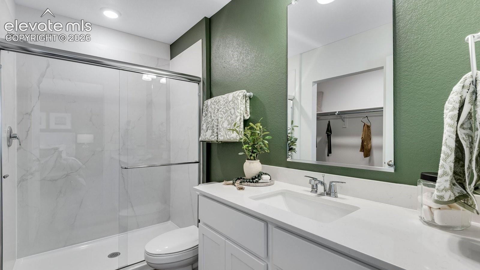 Listing photo 23 for 3675 Glenna Place