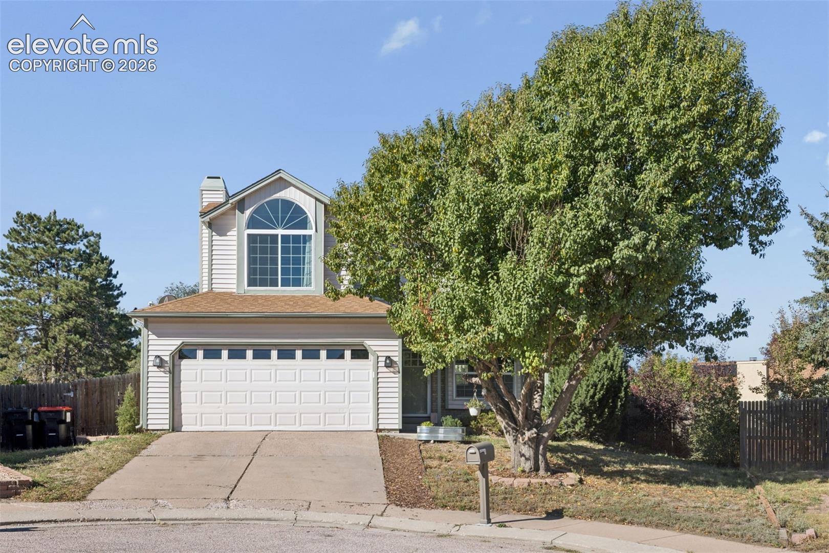 Listing photo 8 for 6420 Stonehedge Drive