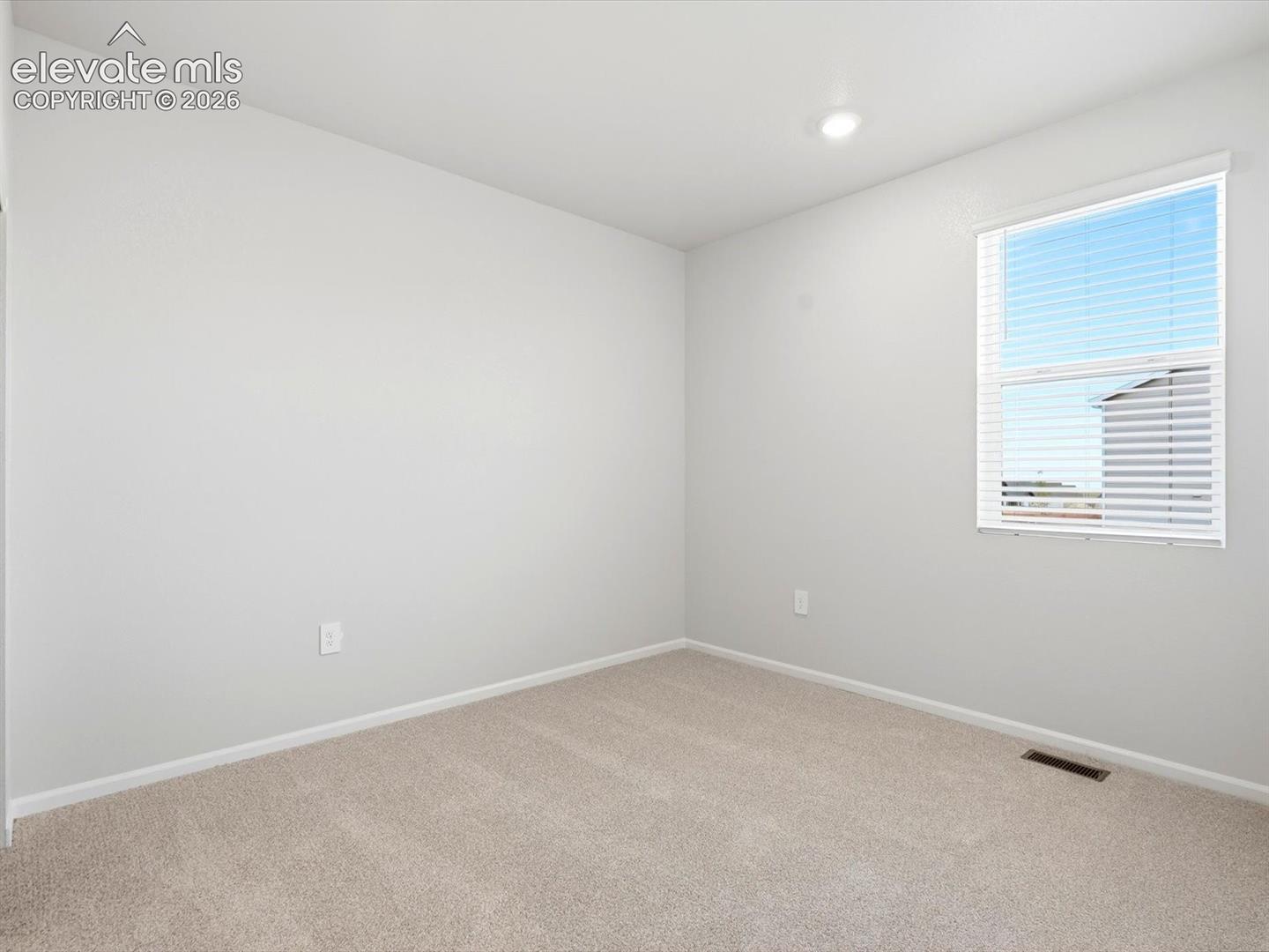 Listing photo 5 for 10803 Rolling Ranch Drive