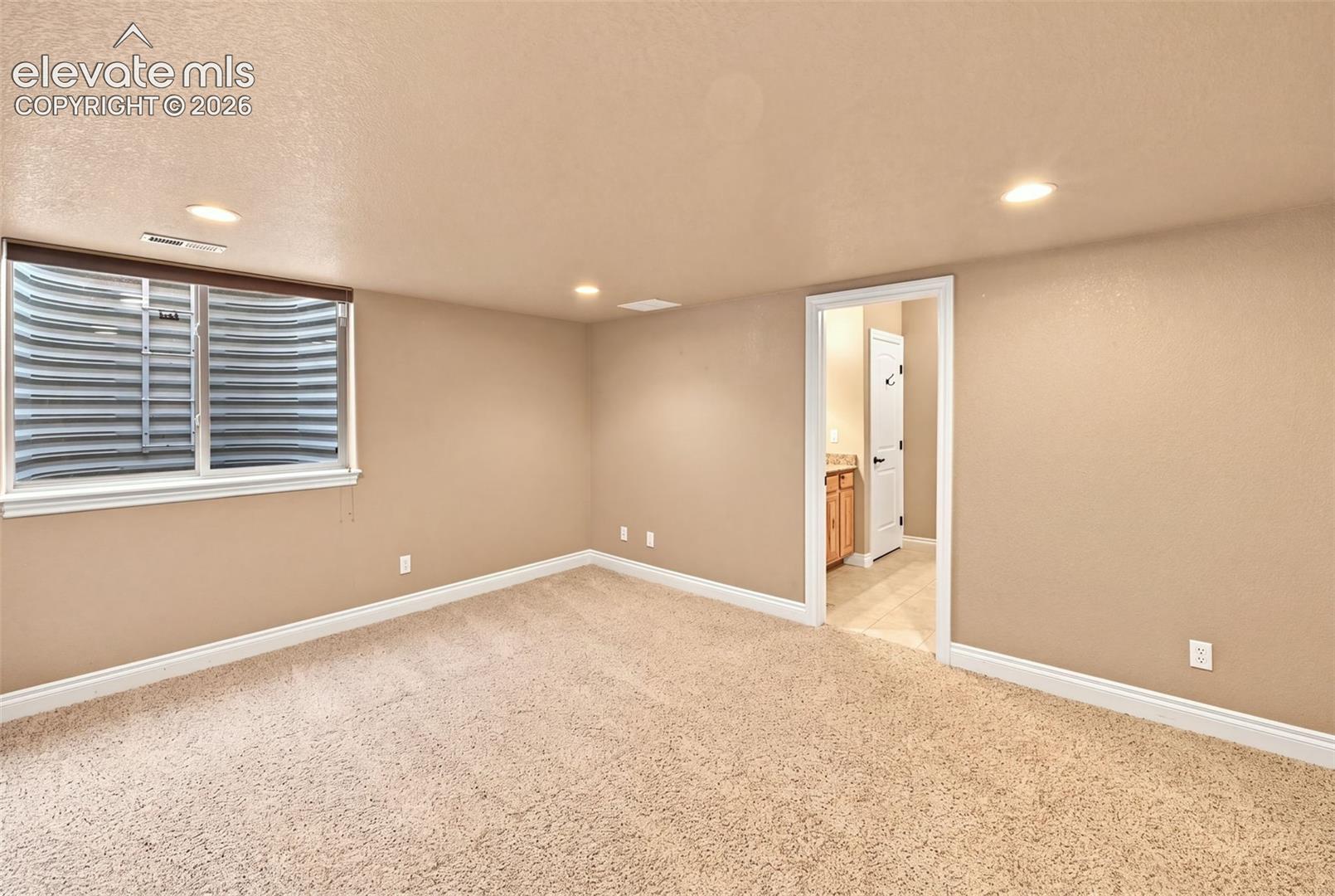 Listing photo 35 for 17796 Mining Way