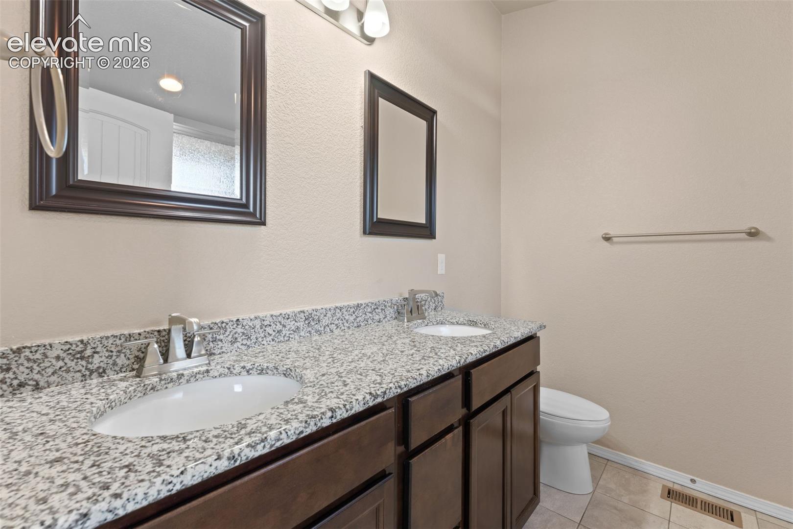 1520 York Road, photo 31