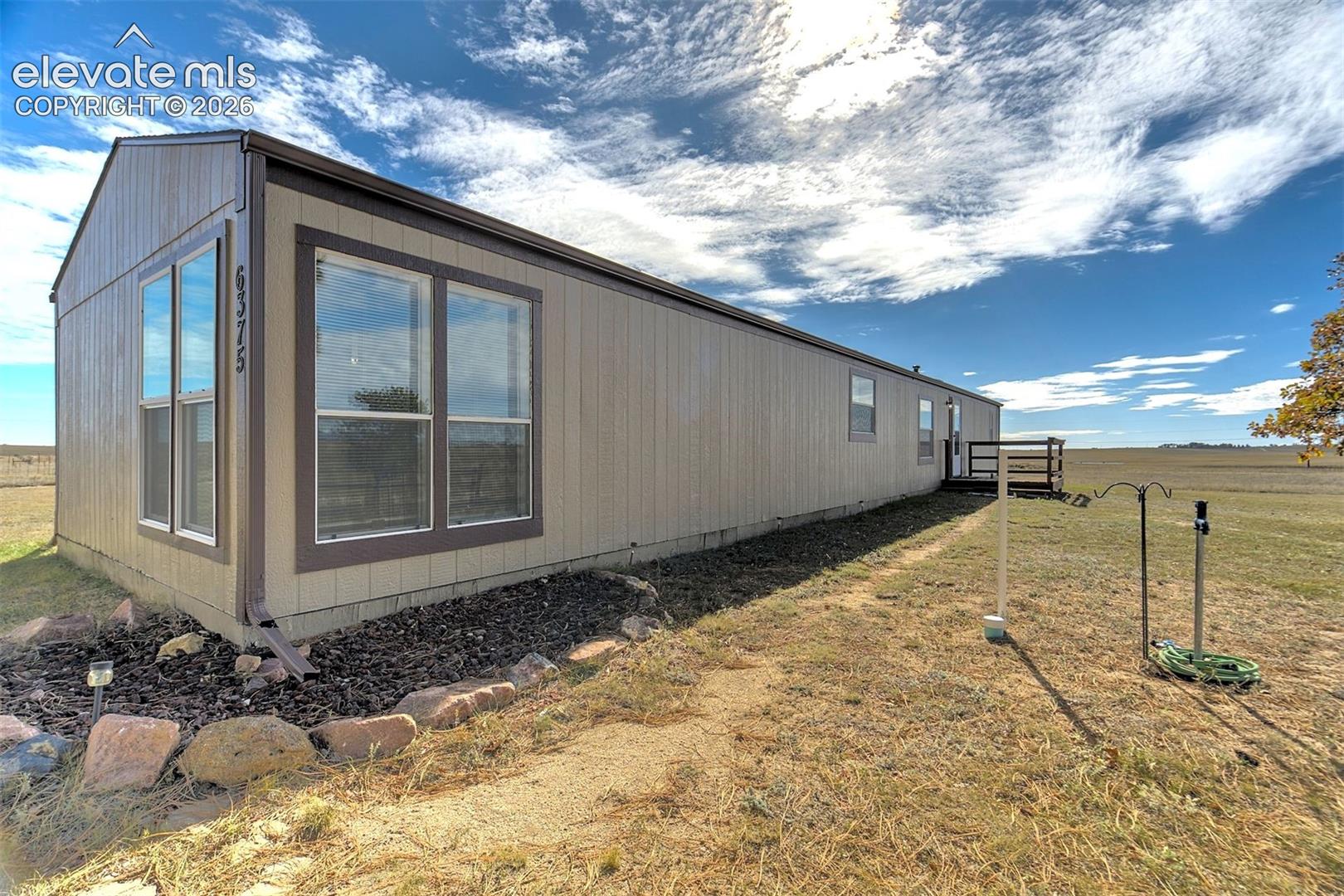 Listing photo 39 for 6375 Field View