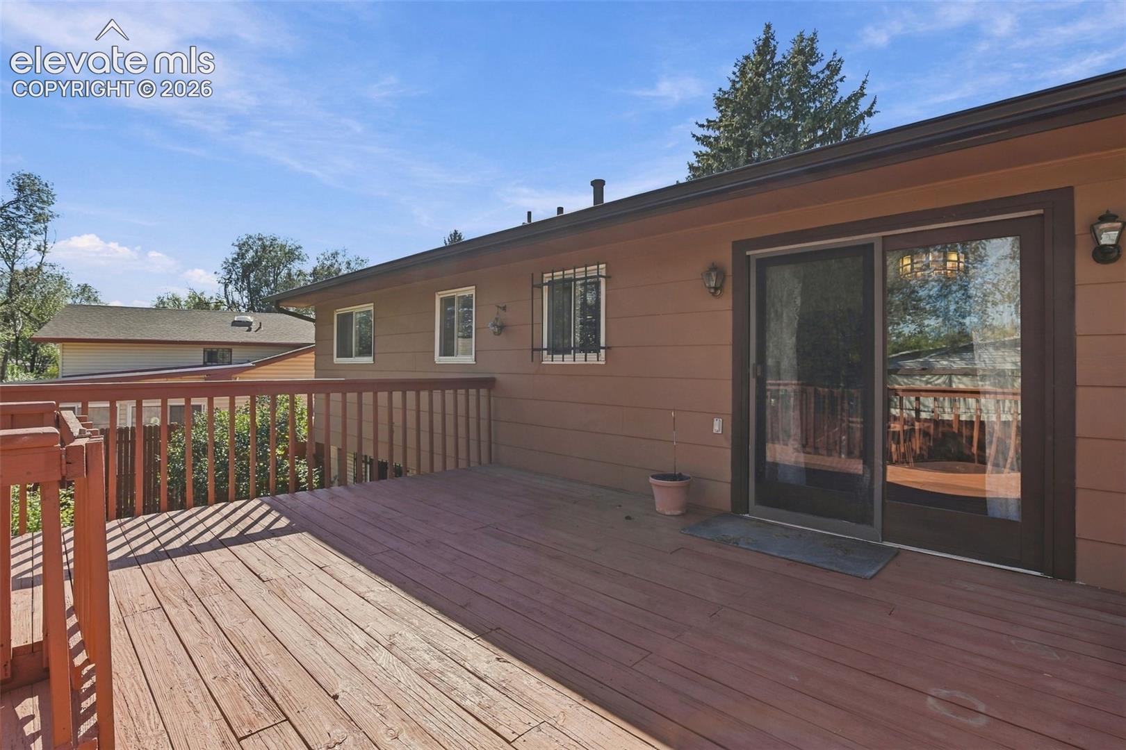 Listing photo 39 for 319 Fairfax Street